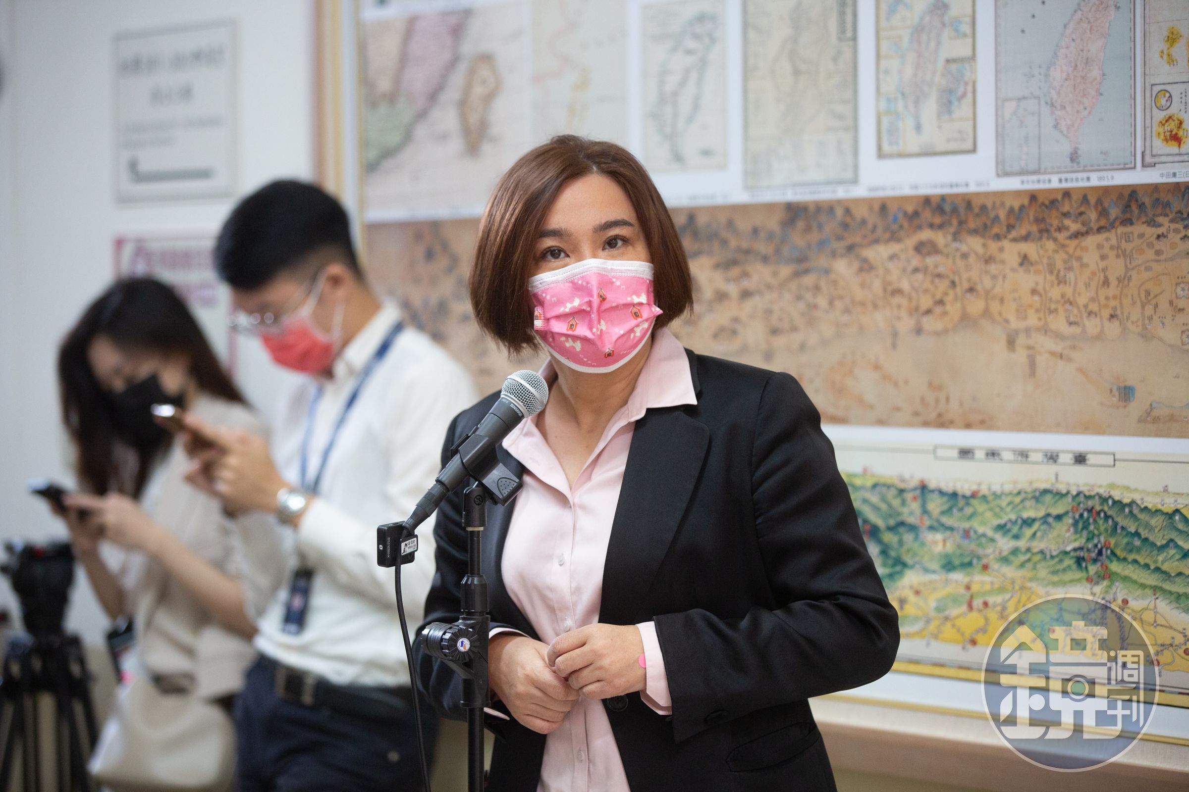 陳玉珍國會辦公室清出上百箱過期的中國製新冠快篩試劑,她解釋是疫情期間透過台商協會取得,強調這些快篩沒有問題。(本刊資料照)