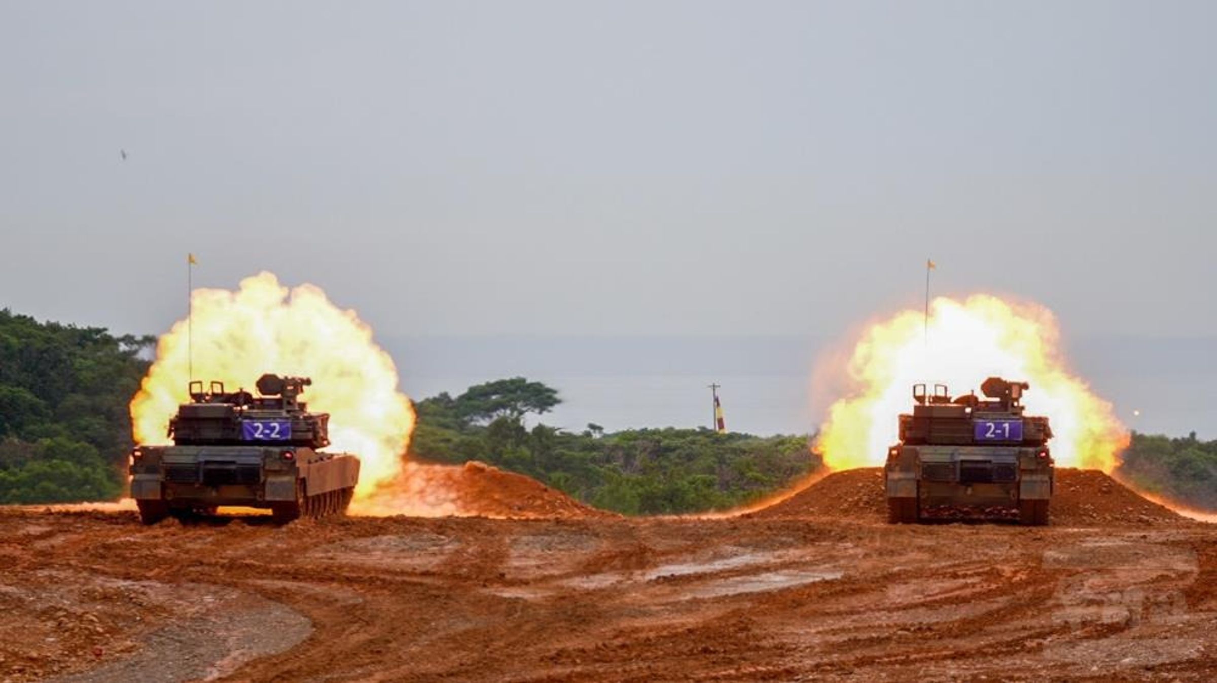 「地表最強戰車」M1A2T今首度實彈射擊。(軍聞社)