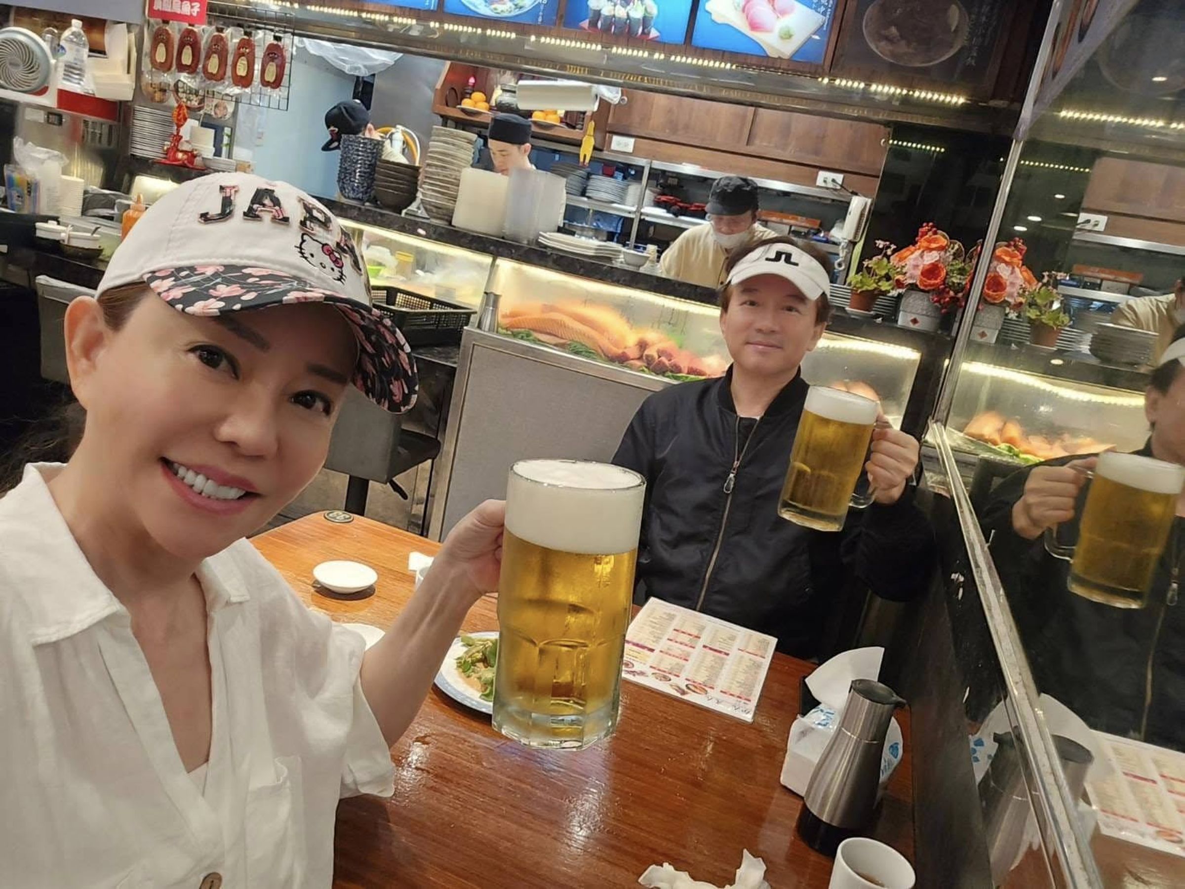 狄鶯和孫鵬都愛喝酒,也很常在酒後發生爭執。(翻攝自狄鶯臉書)