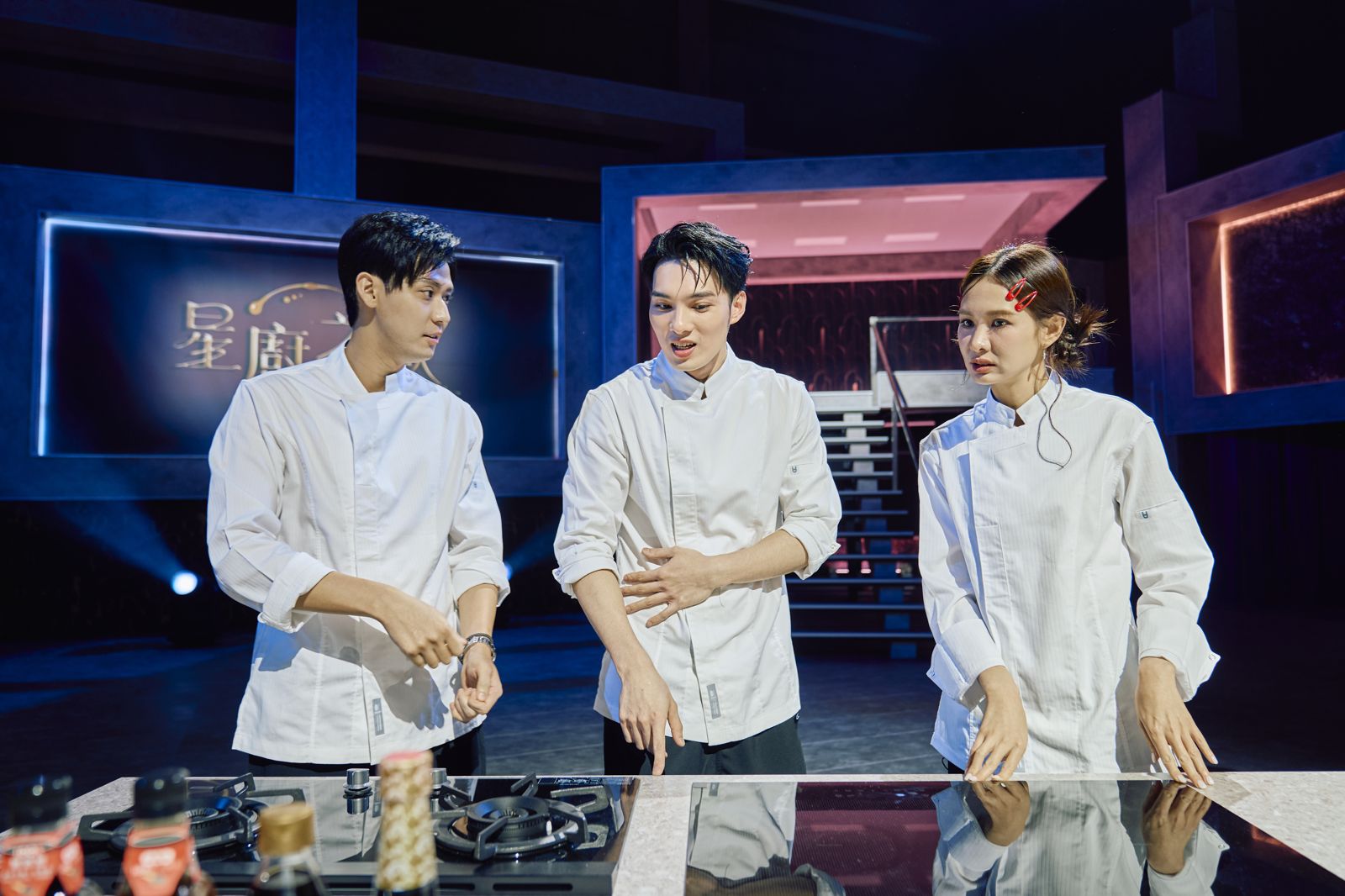 李玉璽《星廚之戰》初登場除魚鱗「手忙腳亂」 擺盤完美主廚讚:色香味俱全