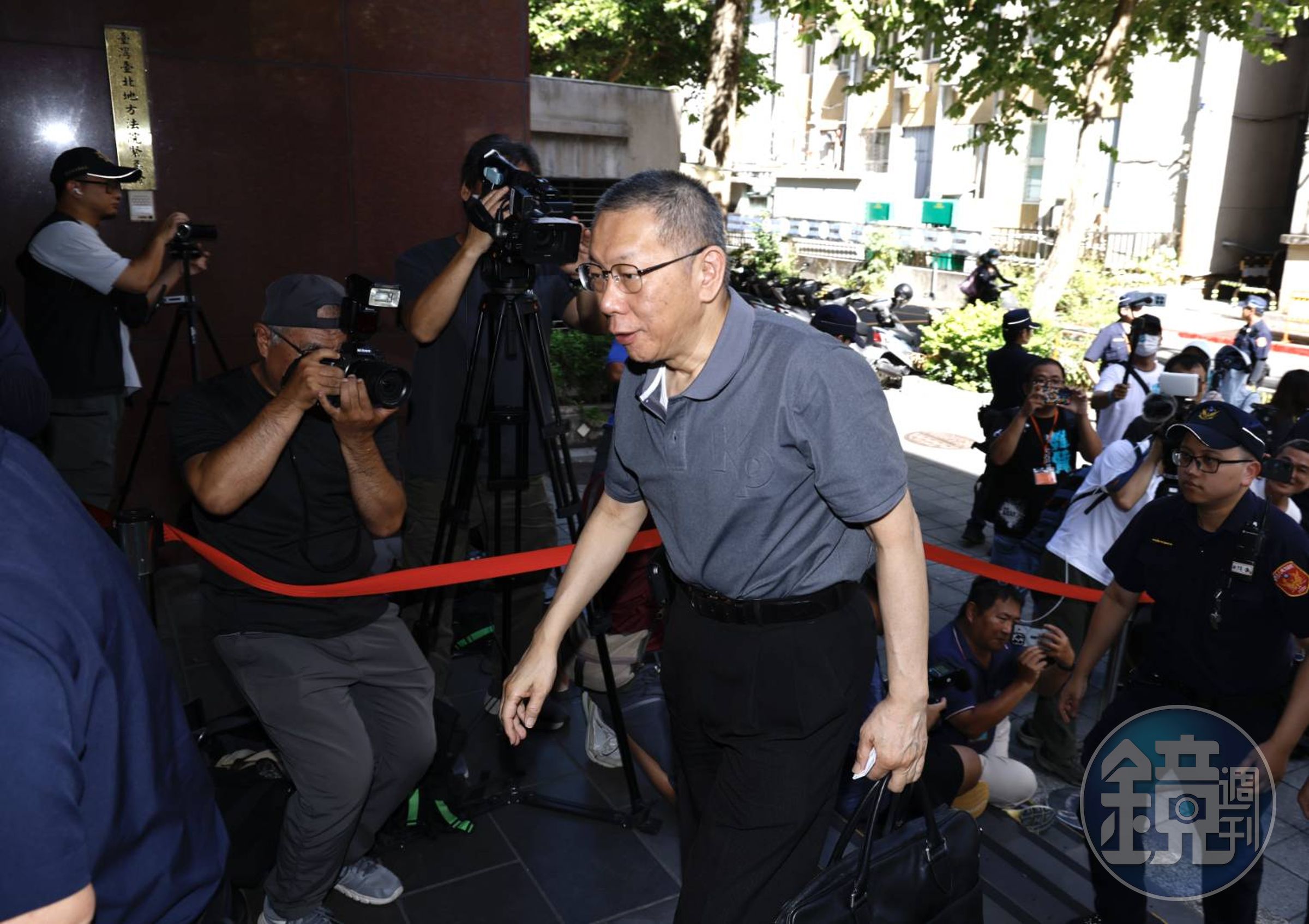 柯文哲4大案一審被判17年,台北地院裁定延長境管。(本刊資料照)