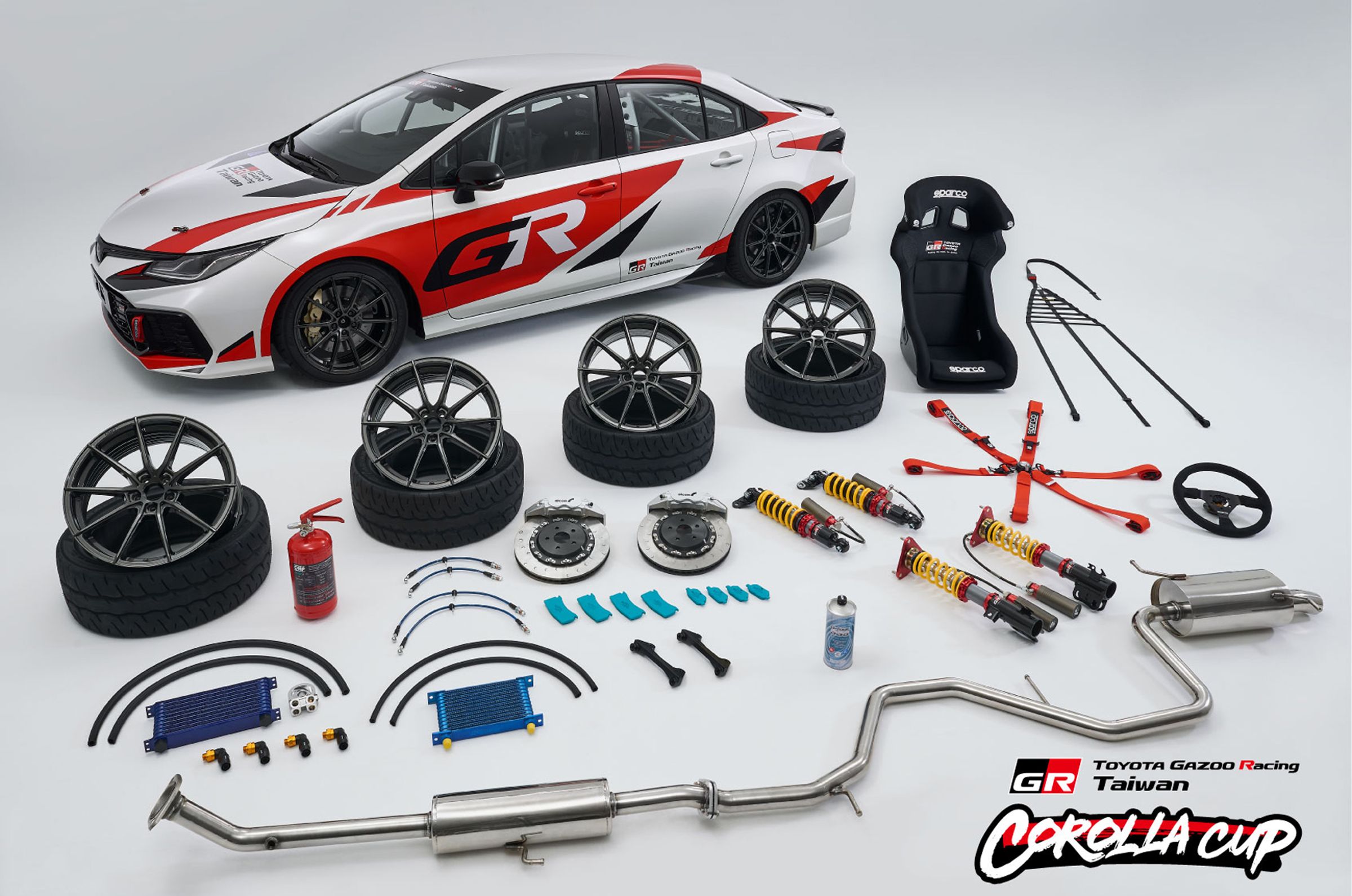 Corolla Cup統規賽車採用FIA認證Sparco賽車椅及六點式安全帶 與Corolla Altis GR SPORT採相同動力系統並進行冷卻強化、懸吊及煞車系統優化