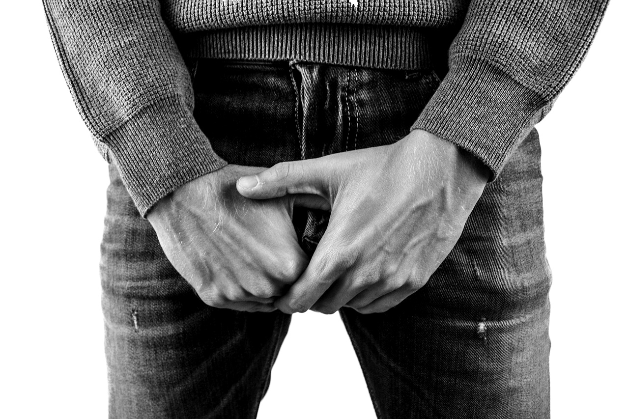 秘魯一名女子不滿另一伴劈腿，竟趁對方熟睡時割掉他的睪丸，導致男友慘死。（示意圖，Pixabay）