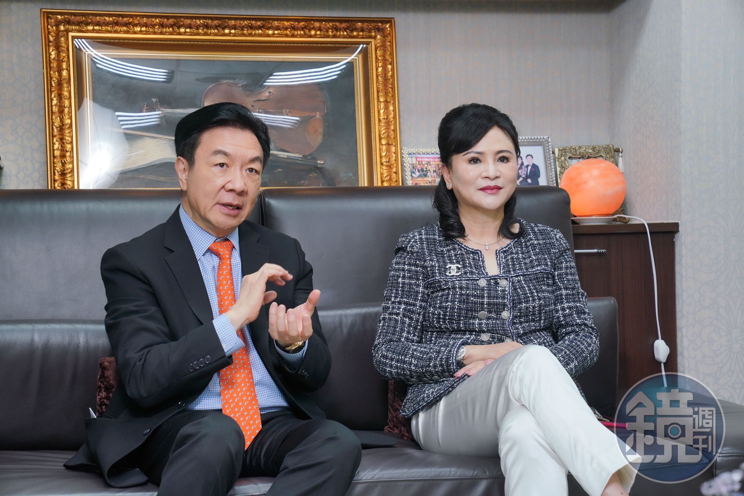 提到讓太太當董事長，除了想讓自己放心在外談代理，丘揚祖堅定地說正是因為信任。