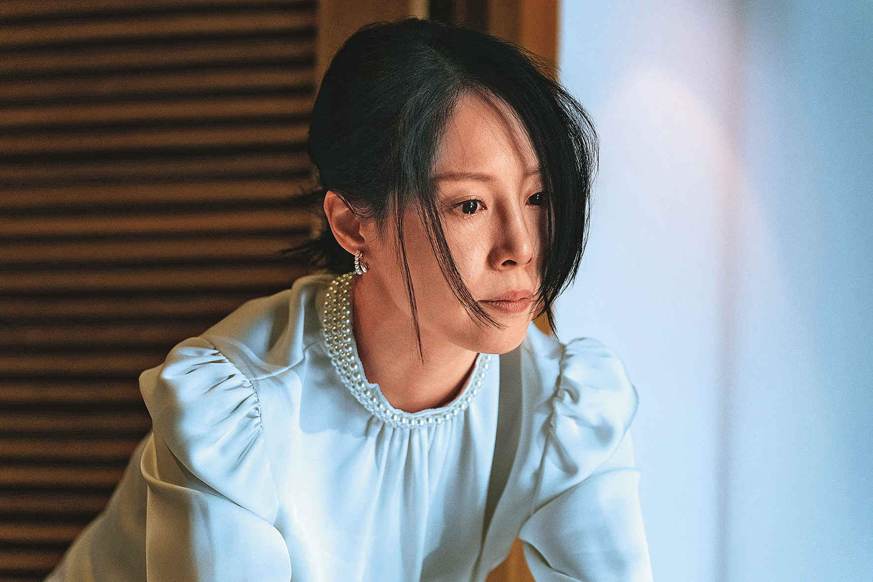 蔡亘晏在《成名在望》飾演表面上光鮮亮麗,實際上遭受家族種種打壓折磨的豪門少奶奶。(瀚草影視提供)