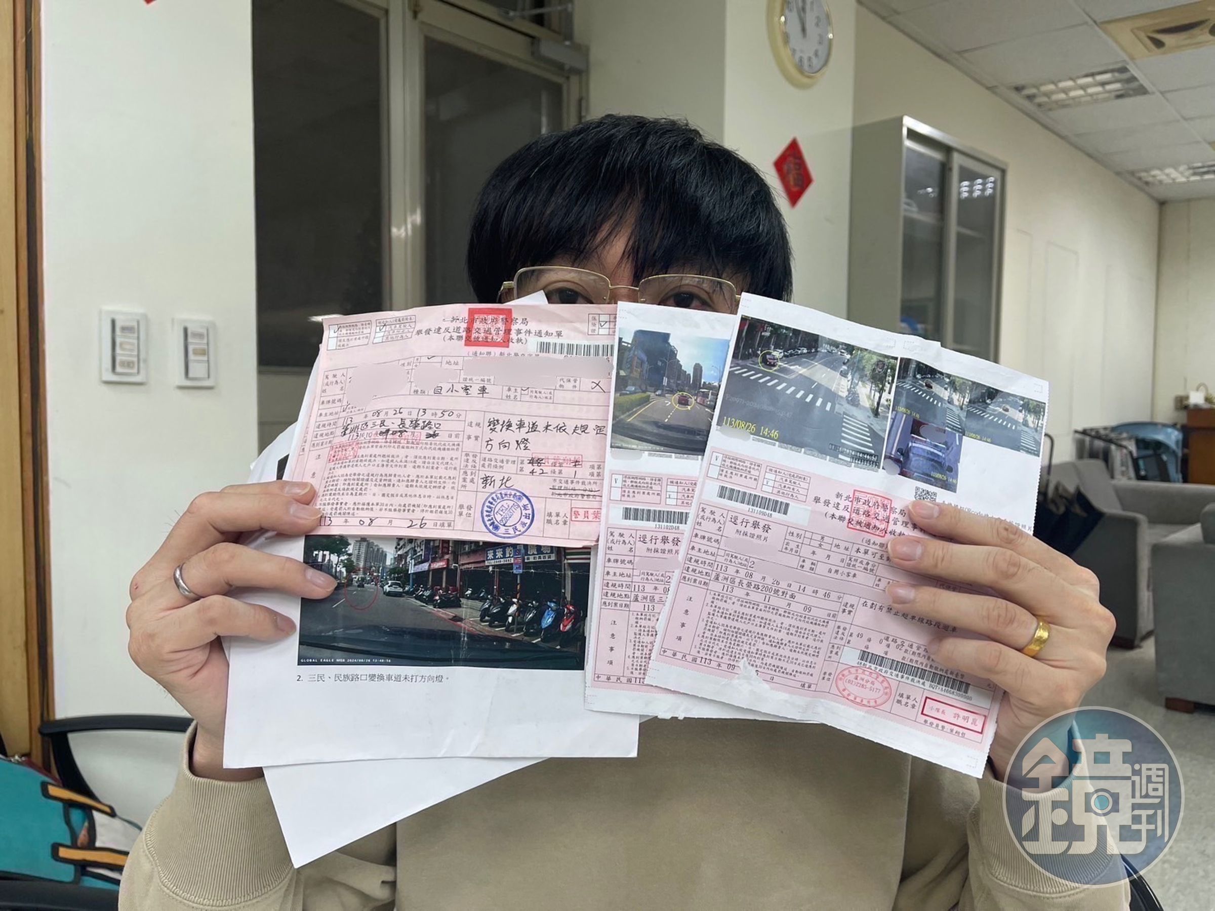 李姓民眾控訴警員專業不足,開單不符程序。