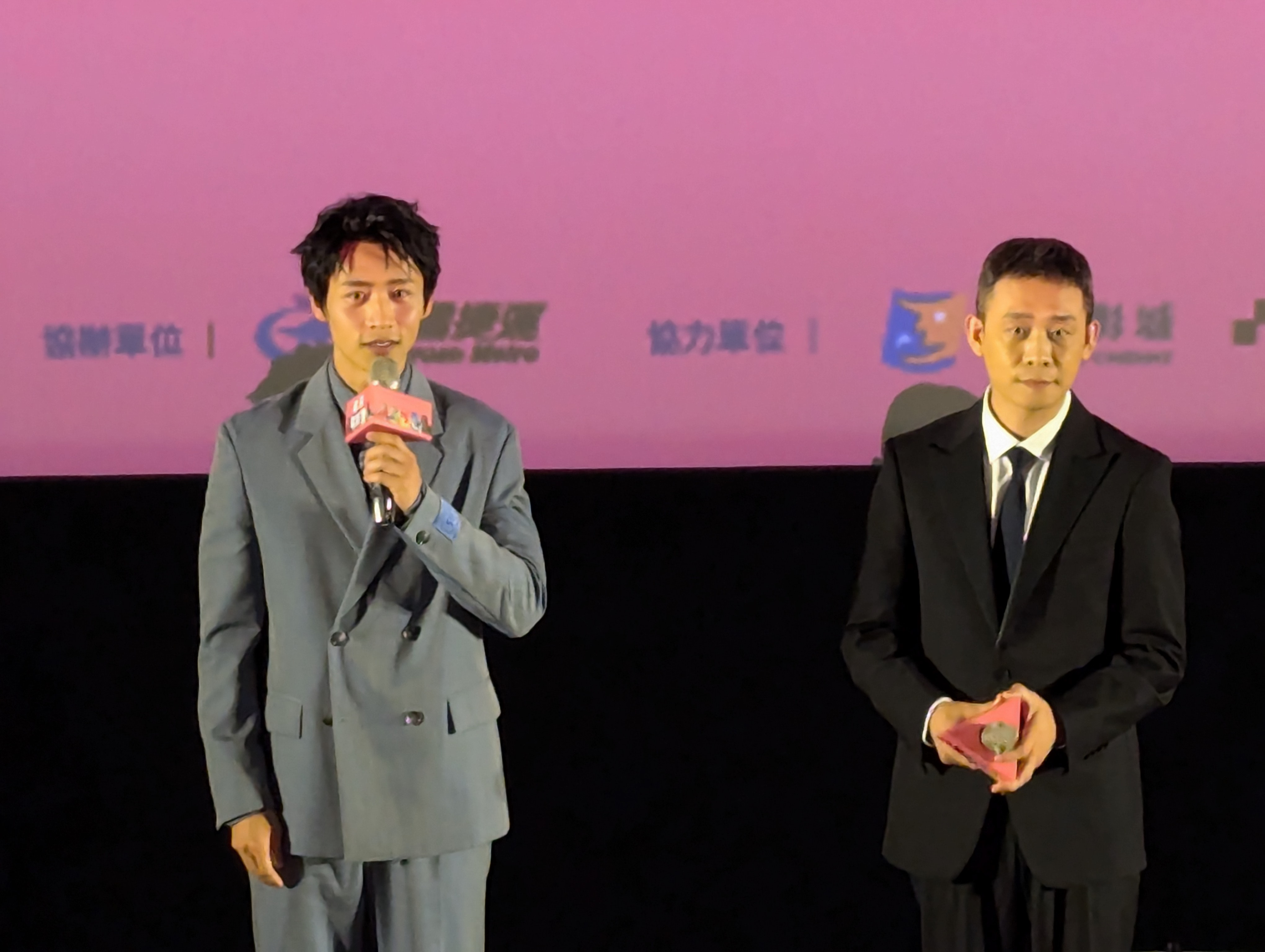 張譯（右）、魏晨（左）帶新作《三大隊》來到兩岸電影展，2人合作多次，默契甚佳。