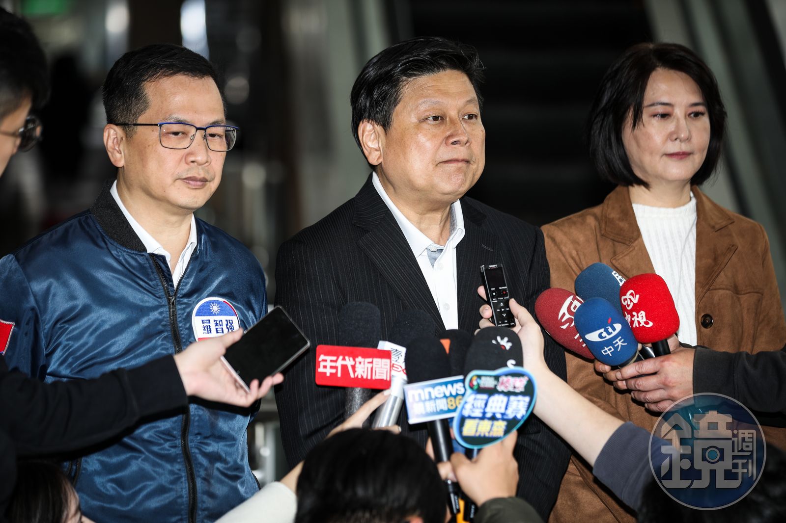 讓傅崐萁去送車、王鴻薇撤回爭議法案　綠委酸：大罷免治百病