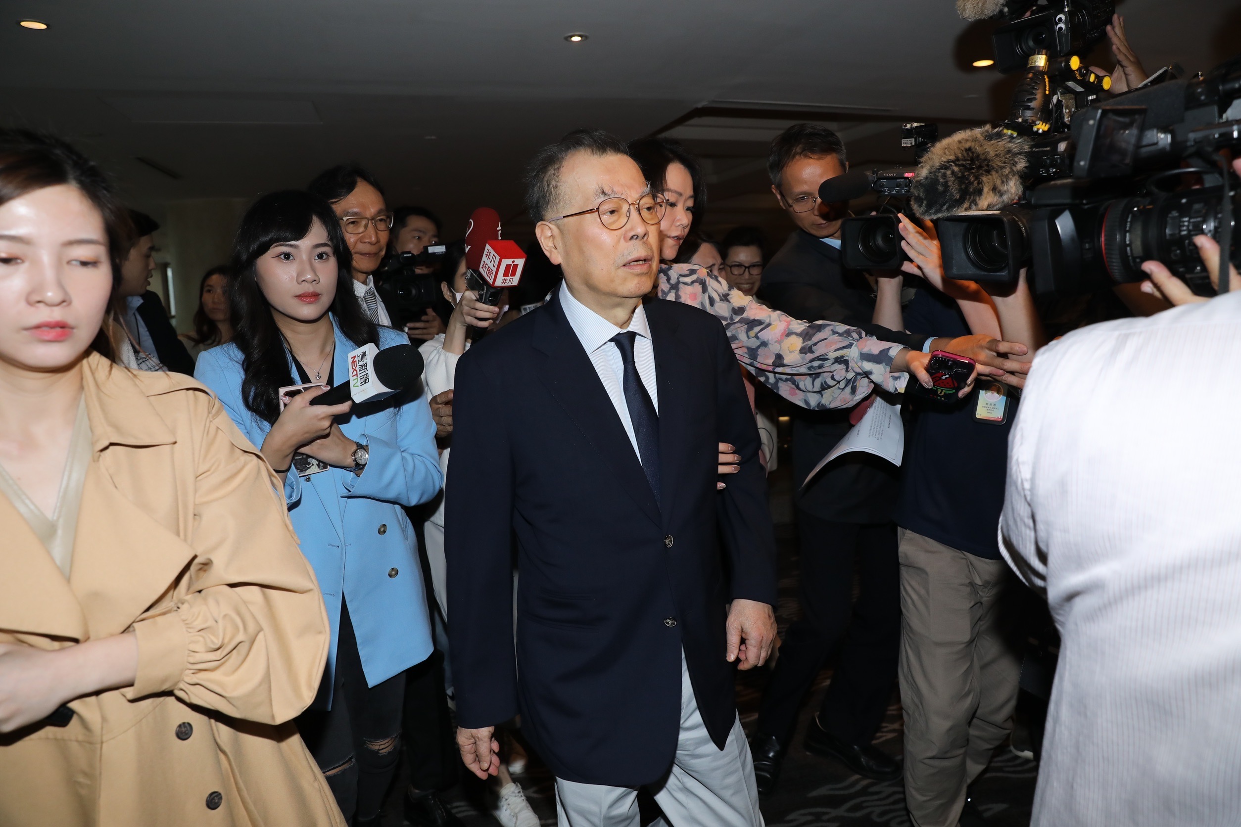 力積電今天舉行法說會，董事長黃崇仁出席說明與日商合作破局原委。