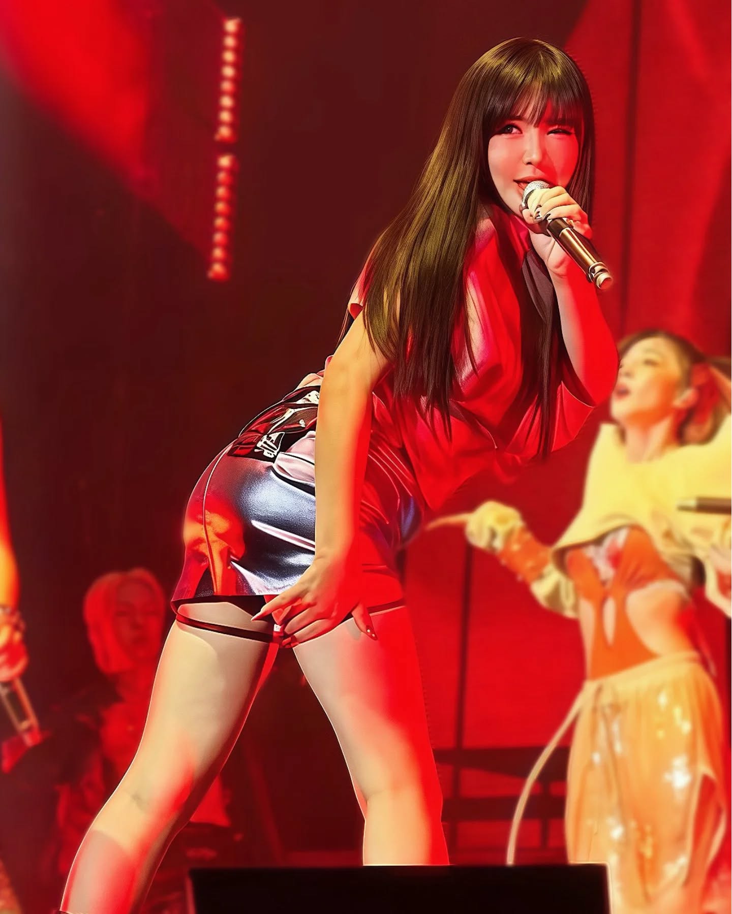 朴春健康問題讓粉絲擔憂。（翻攝2NE1 INS)