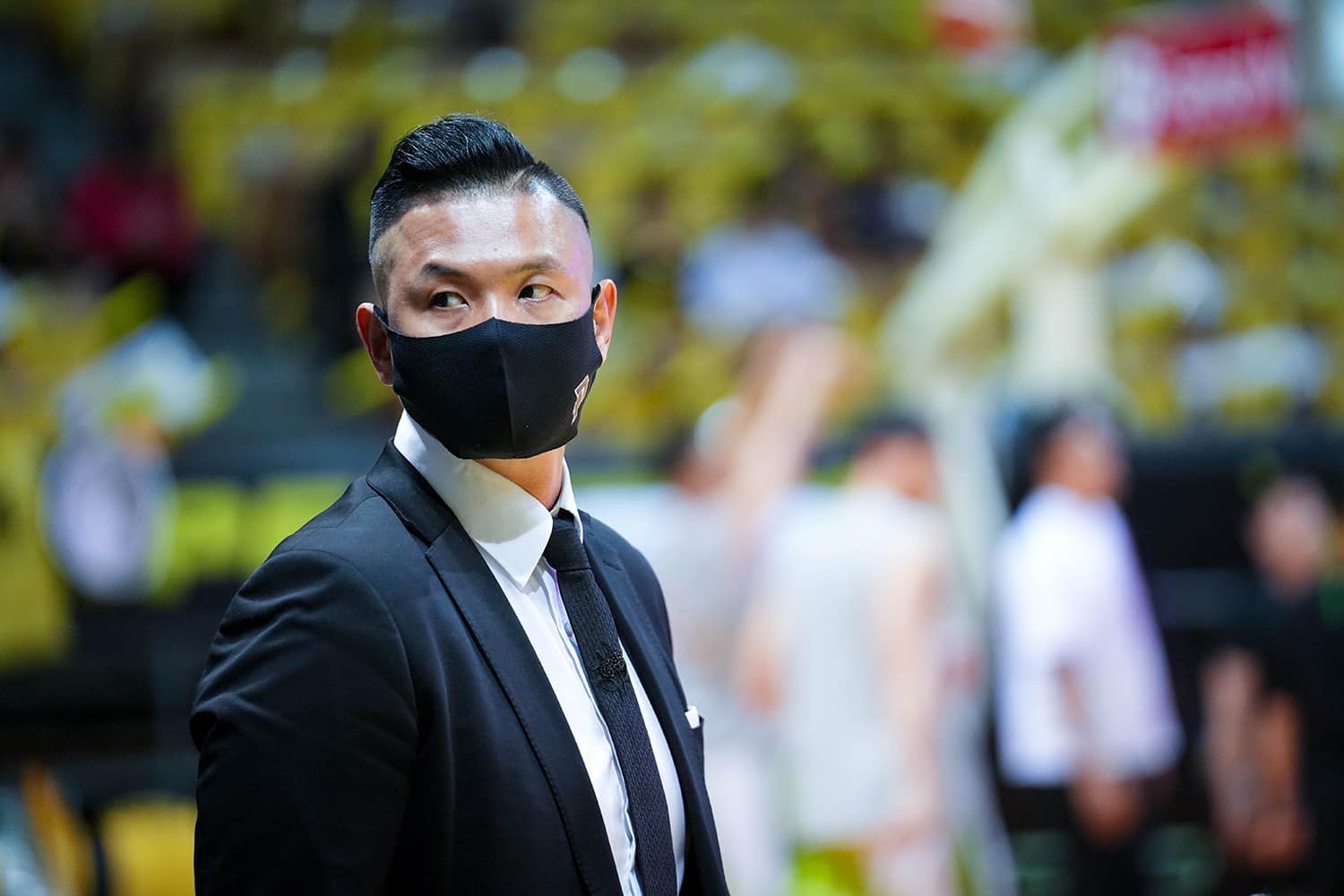 陳建州（黑人）正式卸下PLG執行長職務，改由璞園董事長李忠恕接任。（翻攝自陳建州臉書）