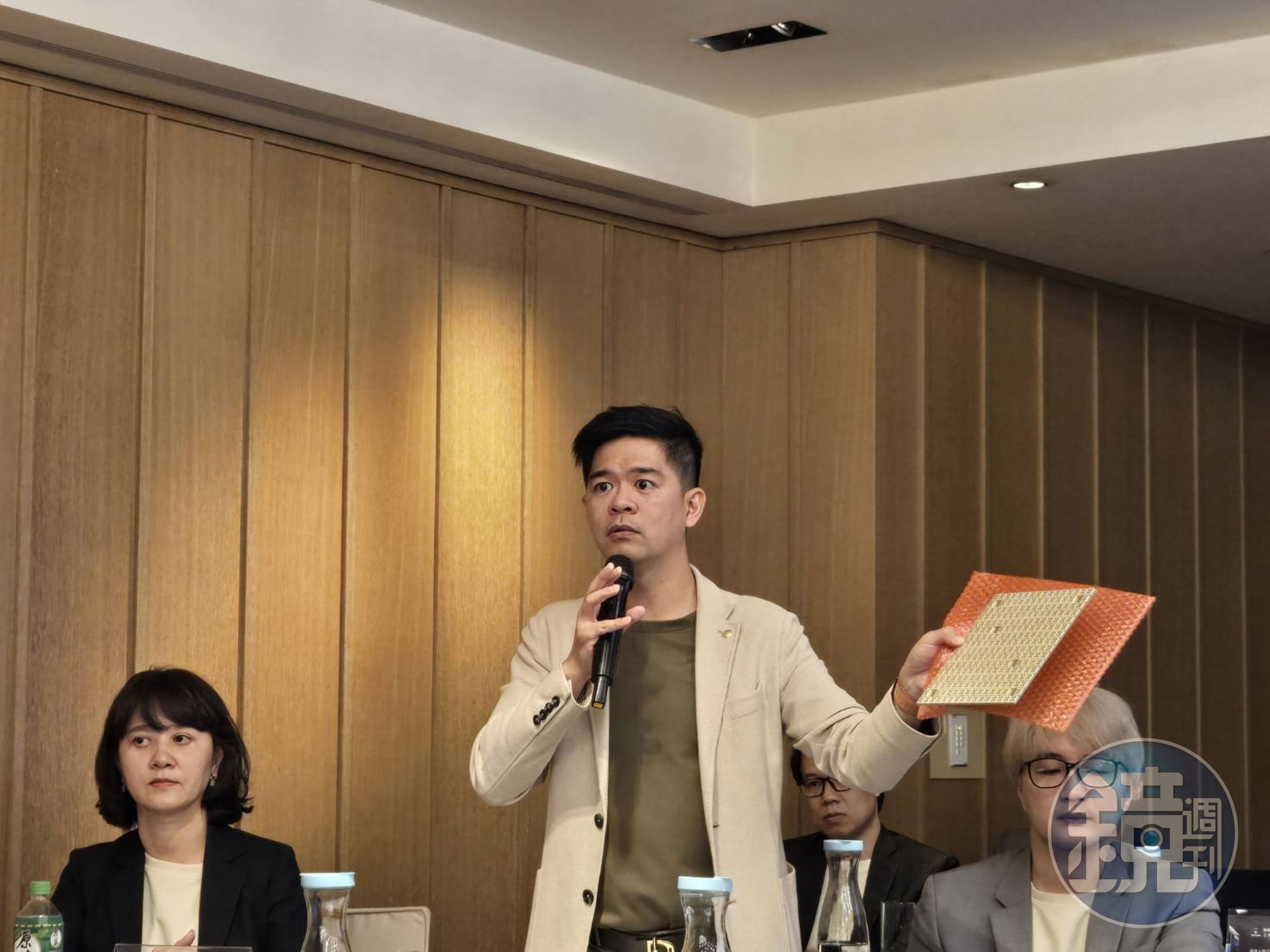 將於 9 月 1 日舉辦創新板上市前業績發表會。稜研科技創辦人暨總經理張書維指出,毫米波產品具有高技術門檻及長驗證週期,真正競爭力不只在專利數量,更在十餘年累積的產品開發、量產測試及供應鏈整合能力。