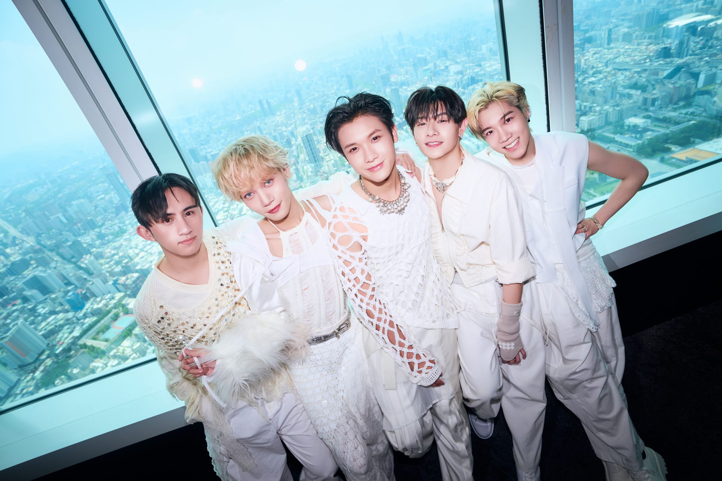 出道三年的VERA，近期推出新單曲〈殺死我 用你的溫柔〉。（圖／踢帕娛樂提供）