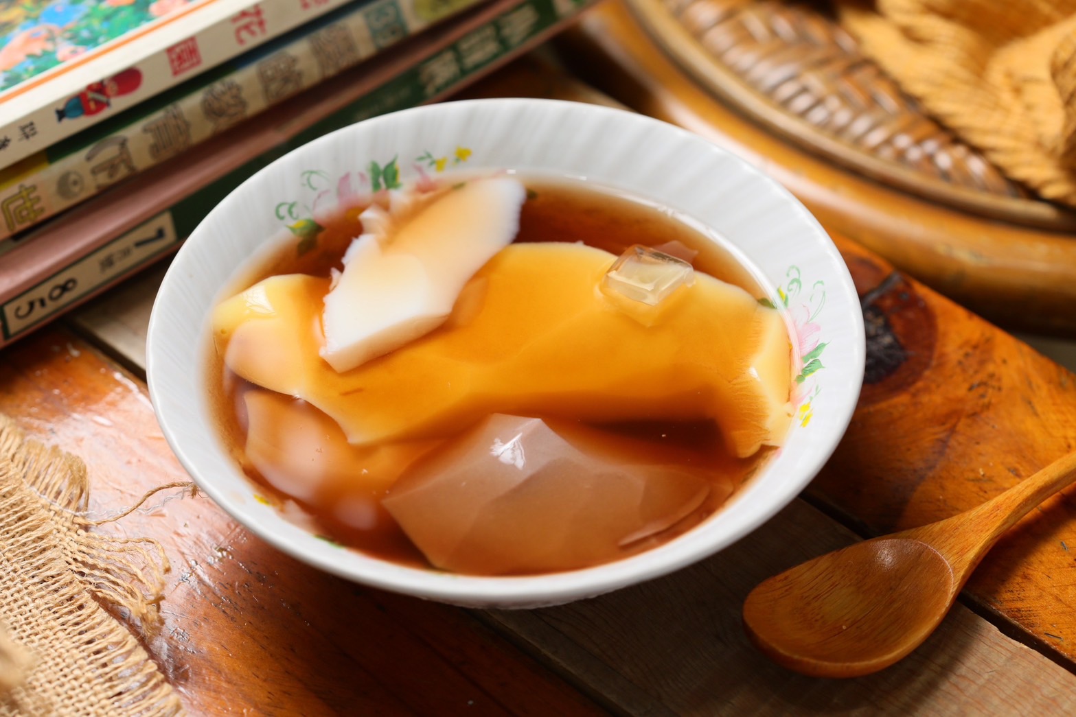 新北永和巷弄中的「368福泉布丁豆花」，販賣著如今近乎「稀有」，充滿懷舊感的布丁豆花。 