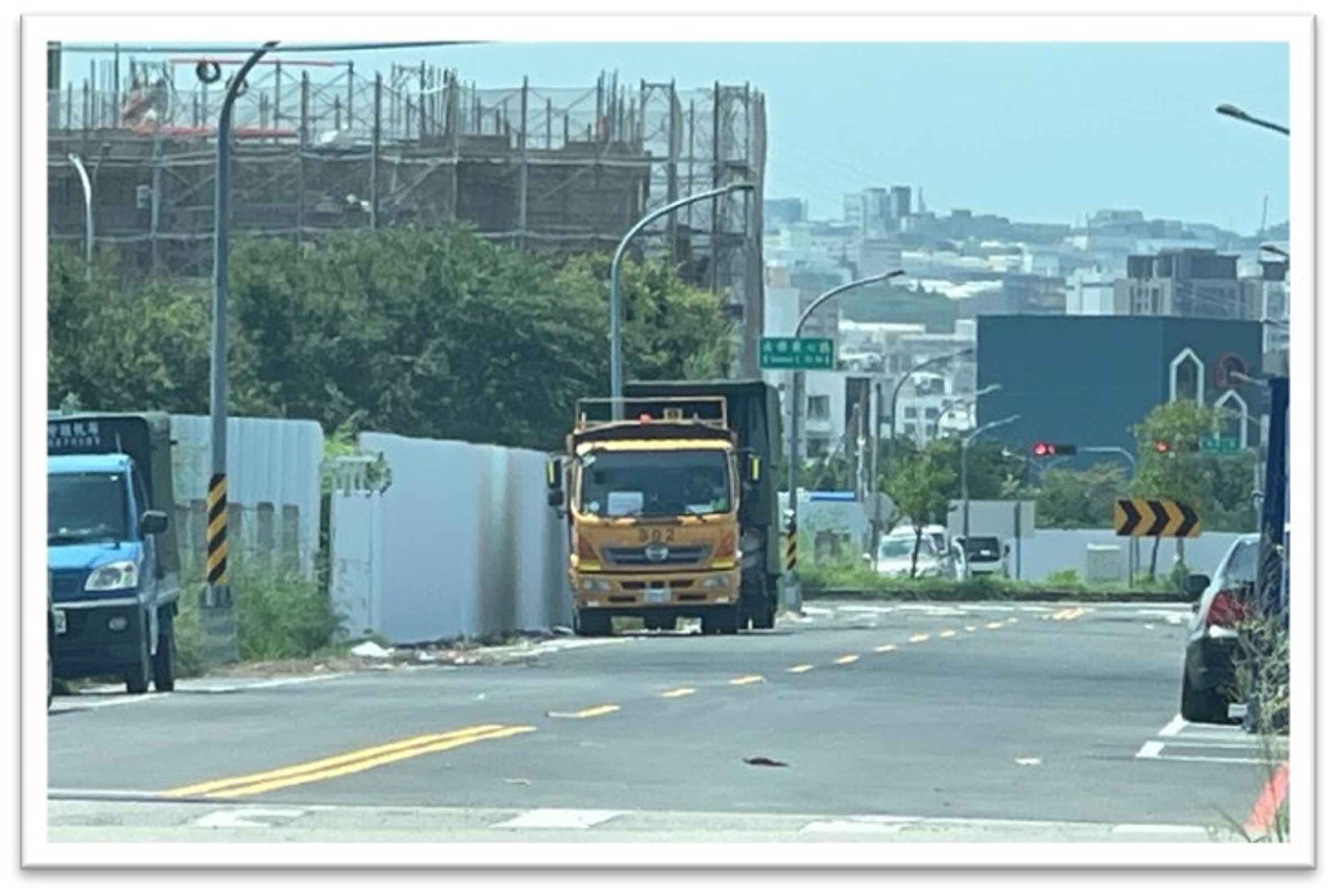 垃圾車上,均裝有GPS行車軌跡系統。(台中市環保局提供)