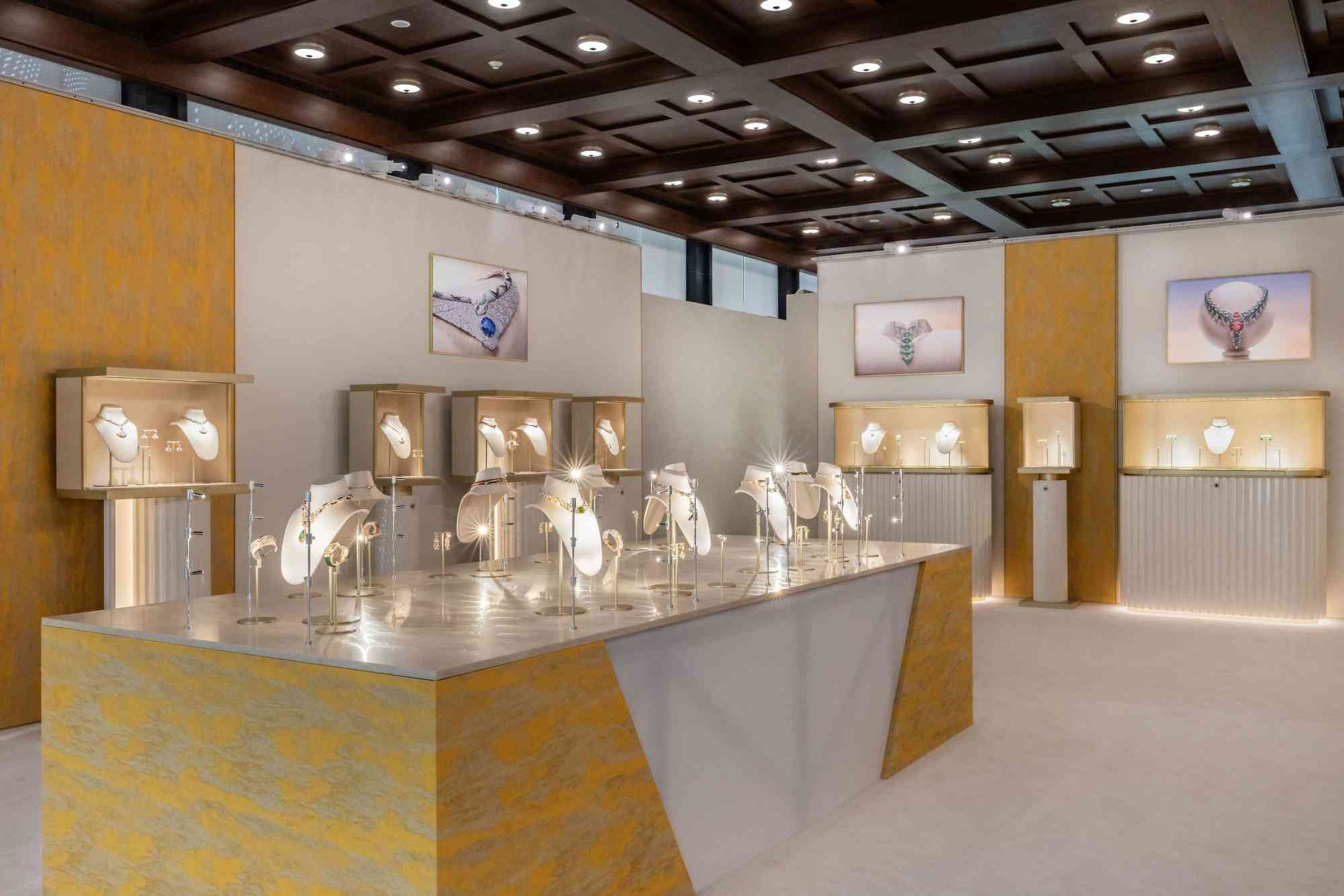 寶格麗 2026 年 Eclettica 頂級珠寶暨複雜腕錶展。