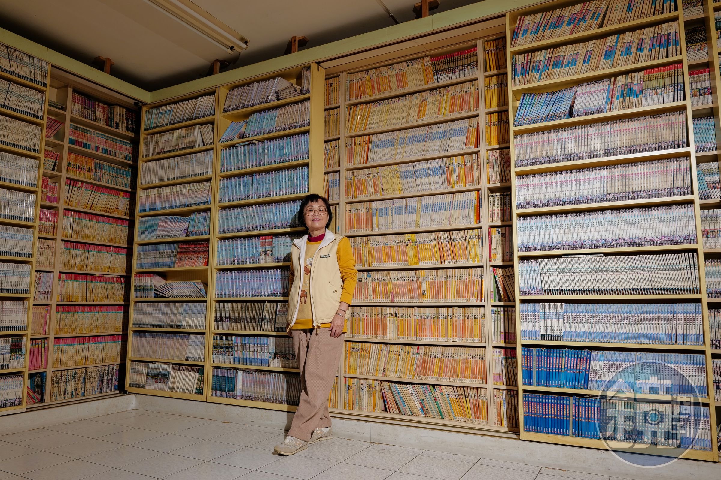 30年前楊淑珠在桃園創業開喵喵屋租書坊，至今店裡仍保留不少30年前出版的經典言情小說。