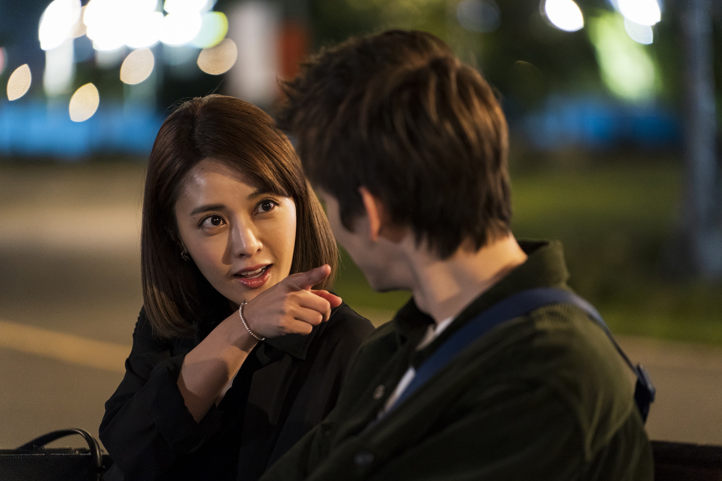 林艾璇（大元）片中有即將下嫁的交往多年男友，卻在重逢高中同學林柏宏後，有曖昧勾引的意圖。（華映提供）