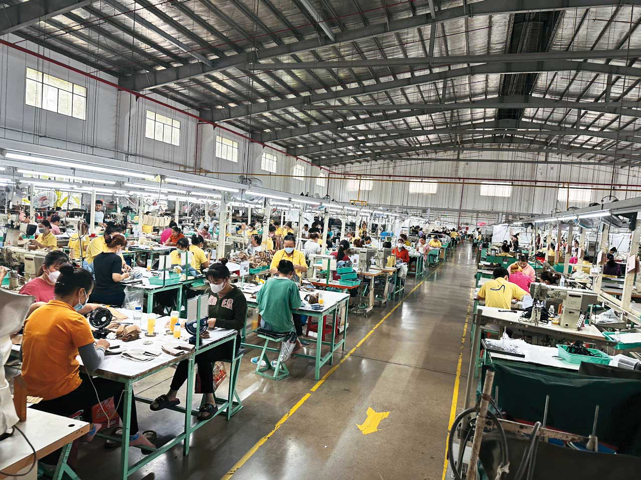 寬源的越南廠位於平陽省，幫ZARA、MUJI（無印良品）等歐、美、日客戶代工製鞋。（寬源實業提供）