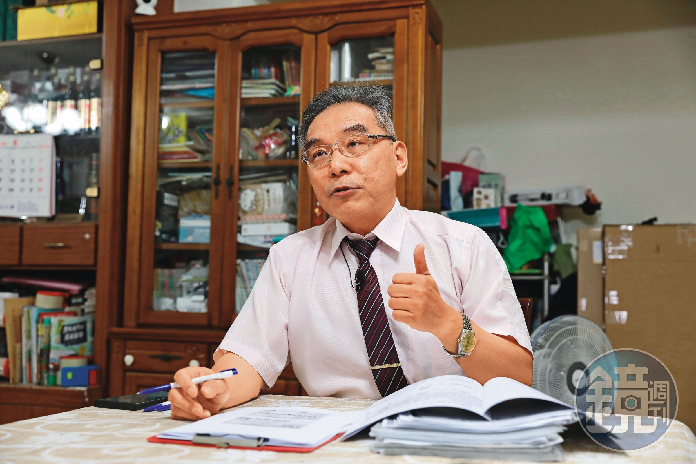 宏國德霖科技大學不動產經營系兼任講師吳聲煌提醒，民眾交易房產一定要隨時追蹤價金動態。