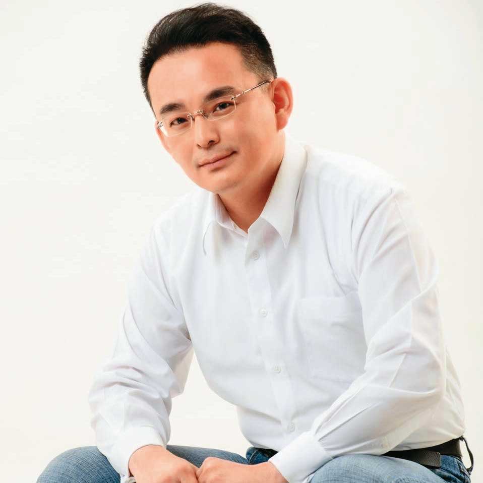 台北簡榮宗律師。（翻攝簡榮宗臉書）