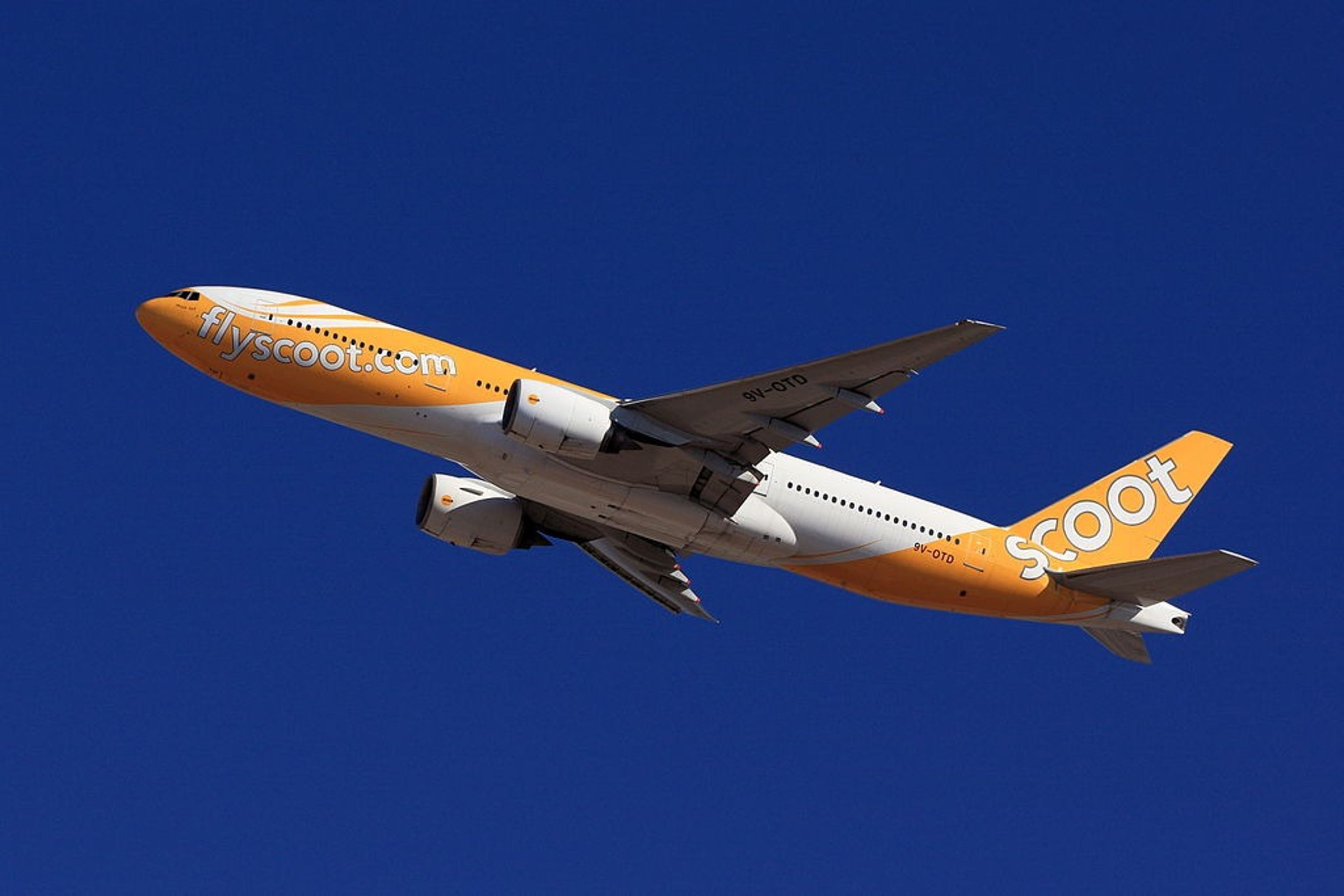 新加坡廉價航空酷虎航空（Scoot）編號TR813航班，原訂飛往新加坡，今突改降台灣桃園國際機場。示意圖，非當事班機。（翻攝自維基百科）