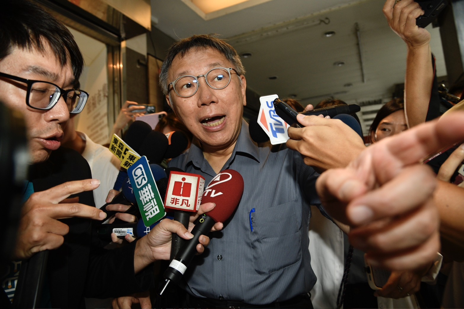 要時任競選總幹事黃珊珊負責善後小組，是否意味著不會遭開除黨籍？柯文哲直言「誰的責任、誰就要去扛起來」。（本刊資料照）