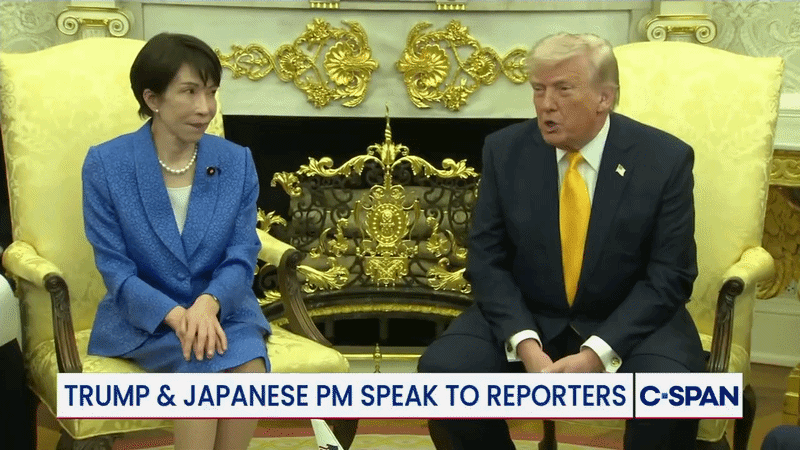 川普提珍珠港事件比喻突襲伊朗「日本也沒先說」，讓高市早苗明顯很尷尬。（翻攝X）