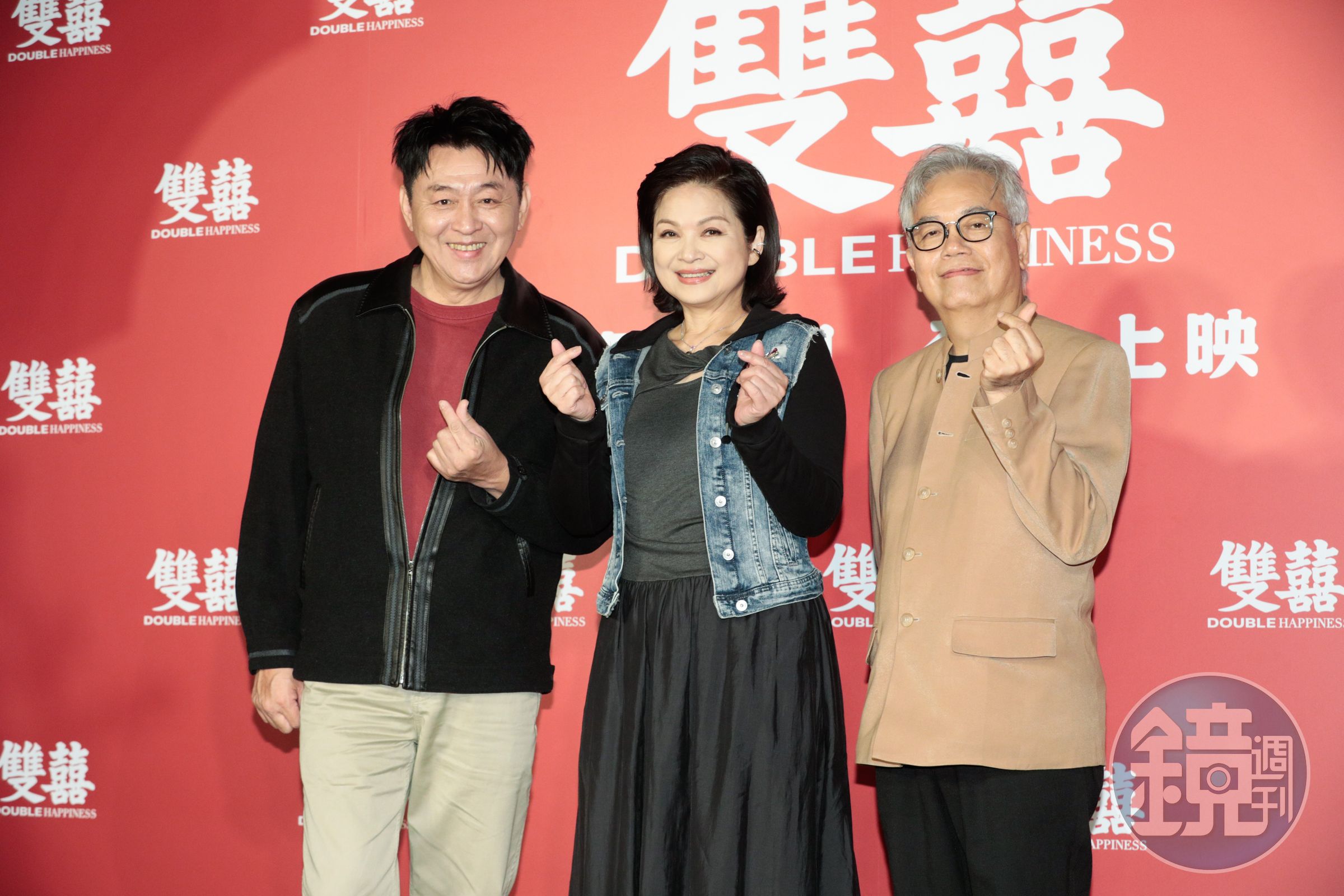 「三師兄」田啟文將在台灣過年,但怕找不到地方吃年夜飯,笑說要去楊貴媚家「蹭飯」;左為庹宗華。