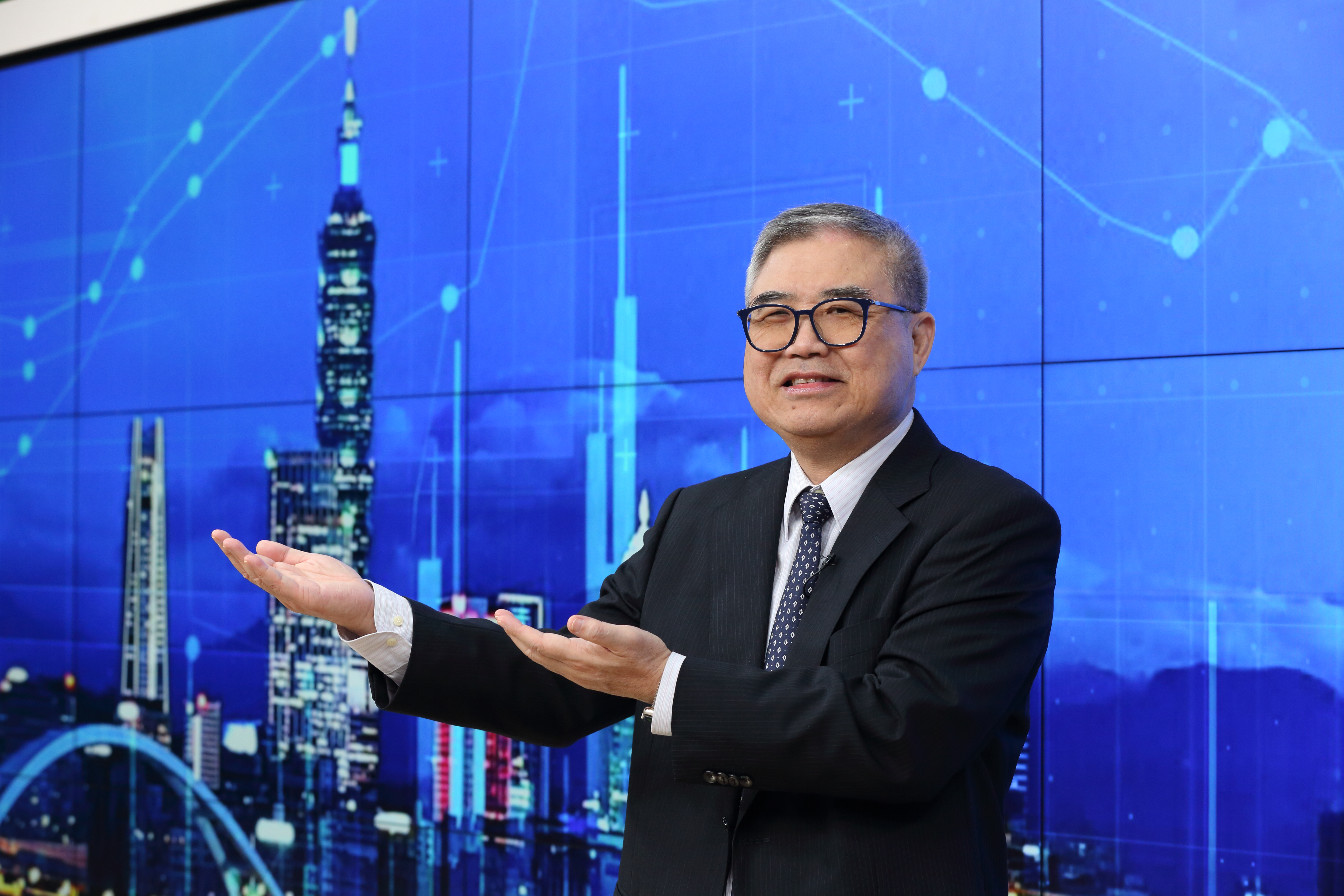 台股漲高不追飆股，怪老子樂當債粉，穩領5％債息。