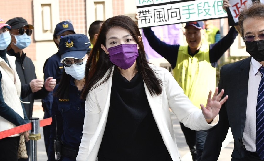 高虹安停職期間將不發薪，她透露原本規劃將半薪捐給新竹市作為急難救助使用。（本刊資料照）