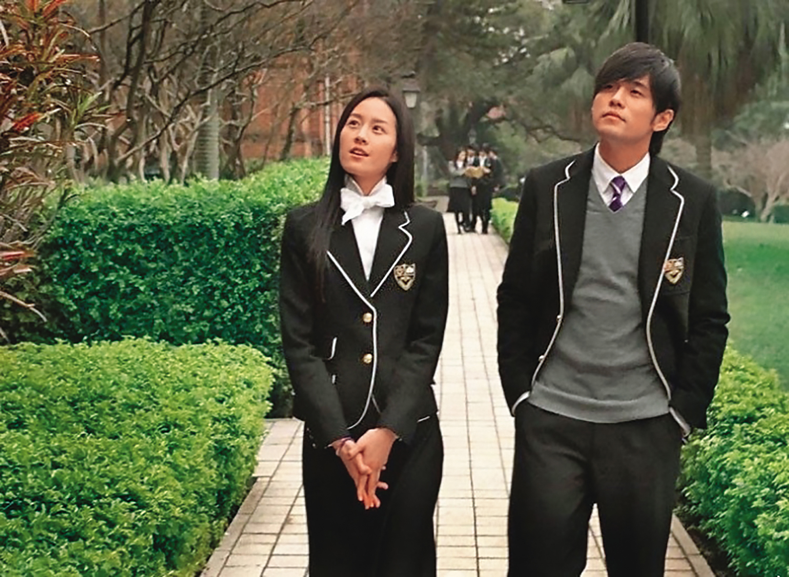 與周杰倫（右）合作《不能說的．秘密》被封為最美J 女郎，這部片經典到連曾愷玹（左）的女兒都很想看。