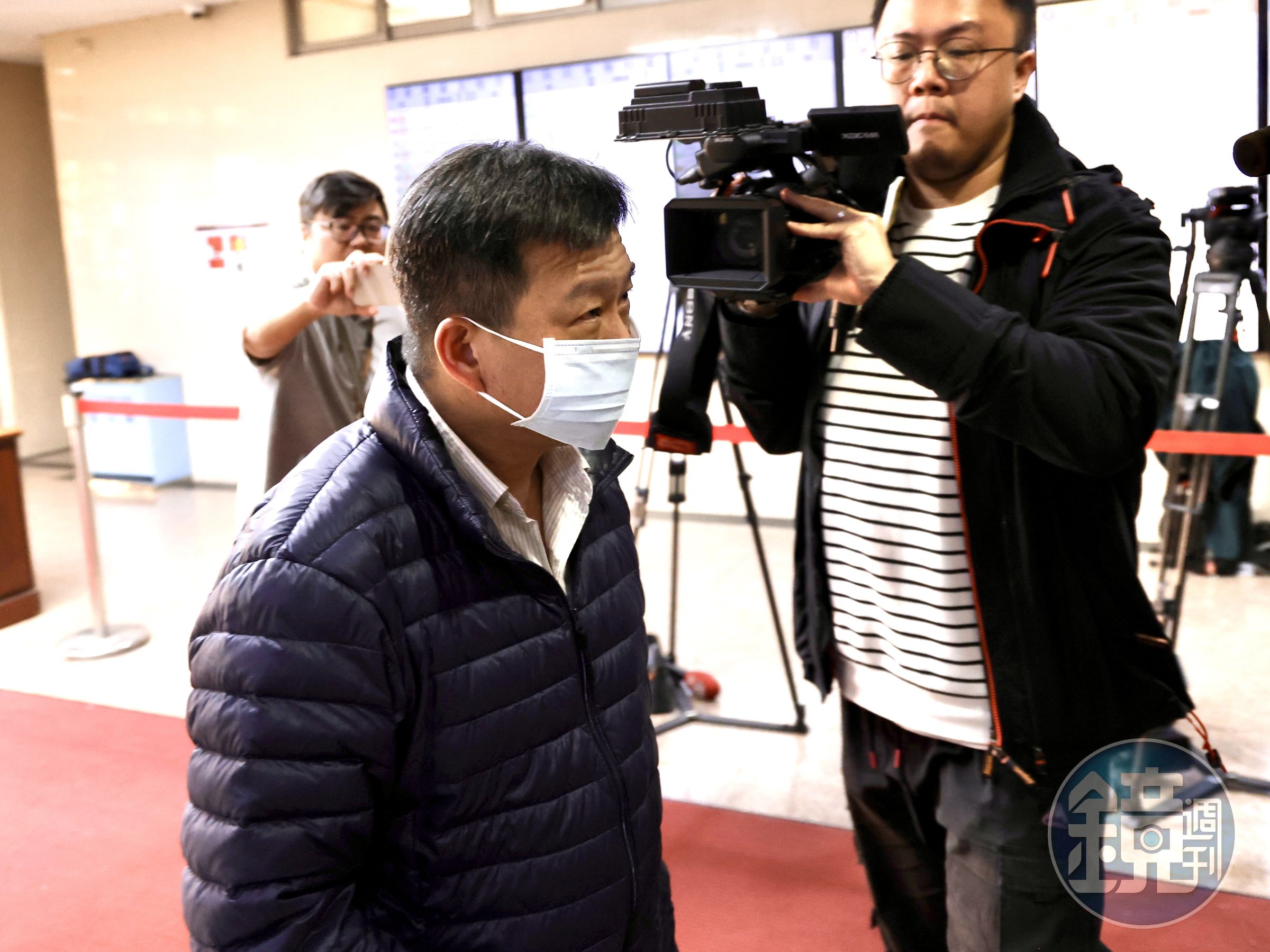 台北地院今(11日)下午再開準備程序庭,提訊羈押中的沈慶京並傳喚威京總部財務部經理張志澄。