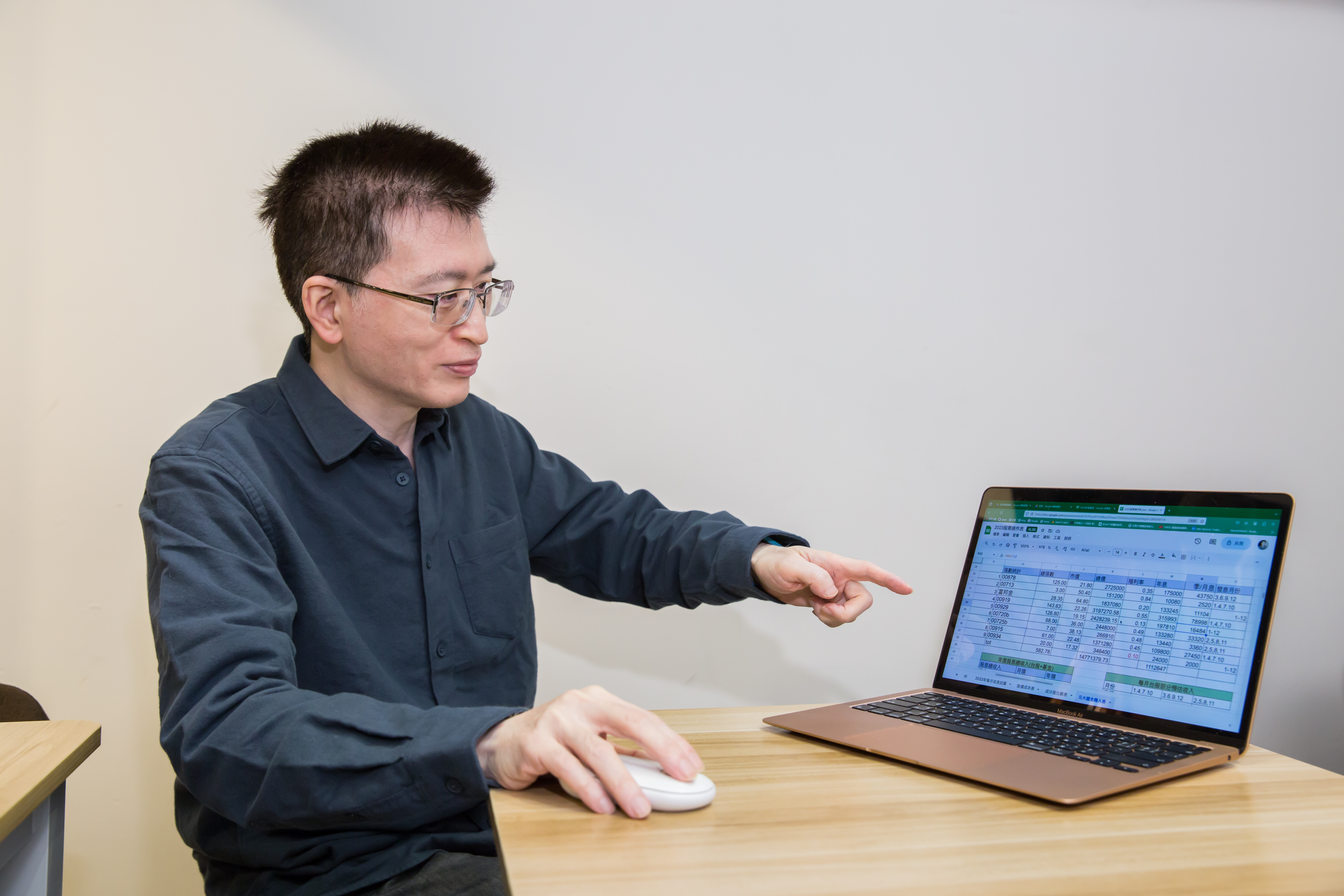 IT工程師張泰北精選高股息ETF，為自己創造息收百萬。