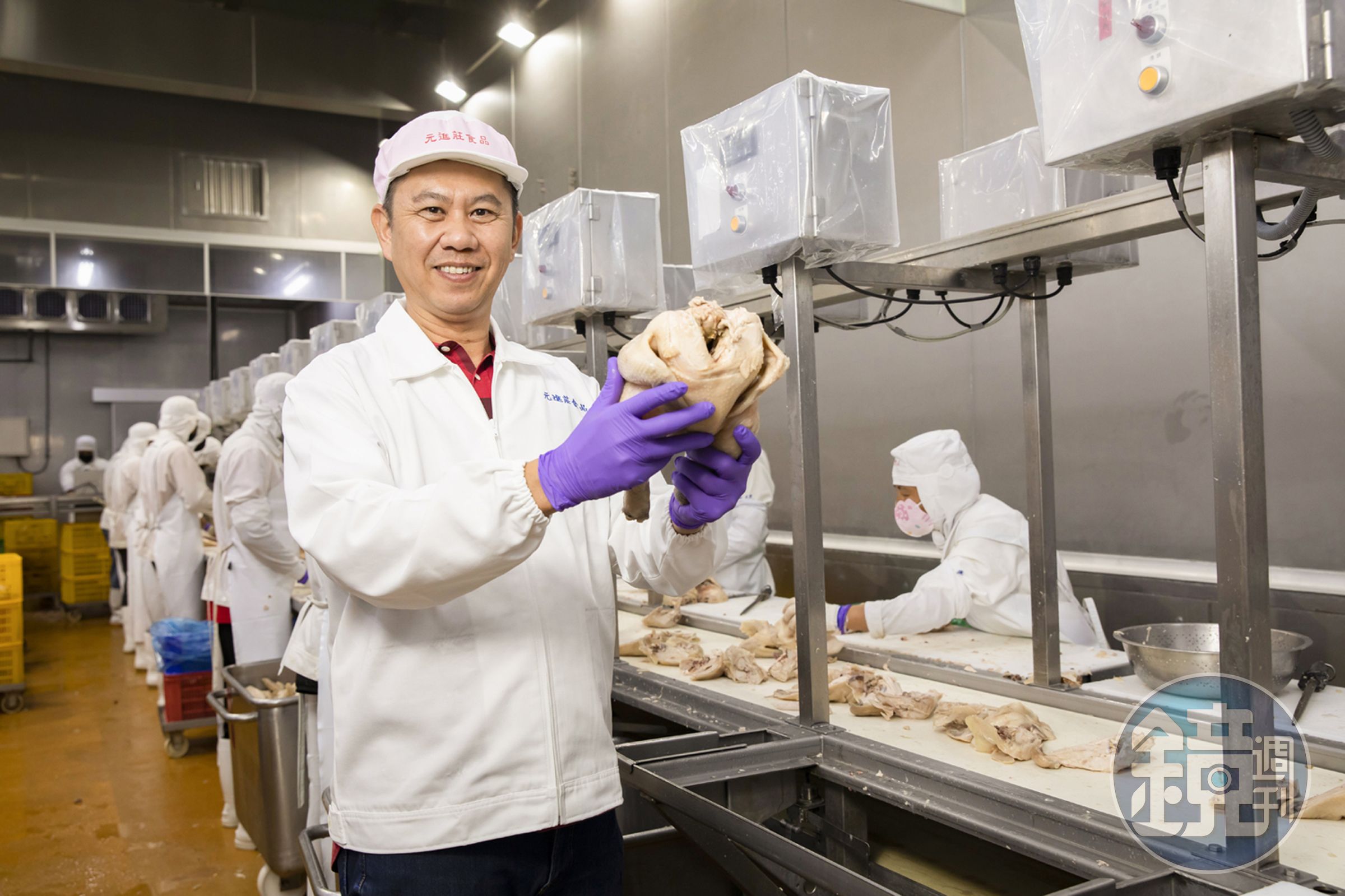 吳政憲運用AI與數據分析智能養雞,從種源、飼養、屠宰到加工一條龍經營,讓元進莊成為台灣番鴨與土雞加工食品霸主。