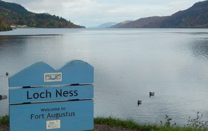 資深研究者阿德里安辛恩經歷半世紀的查證，最終坦言尼斯湖水怪可能根本不存在。（翻攝X@TrueCrimeUpdat）