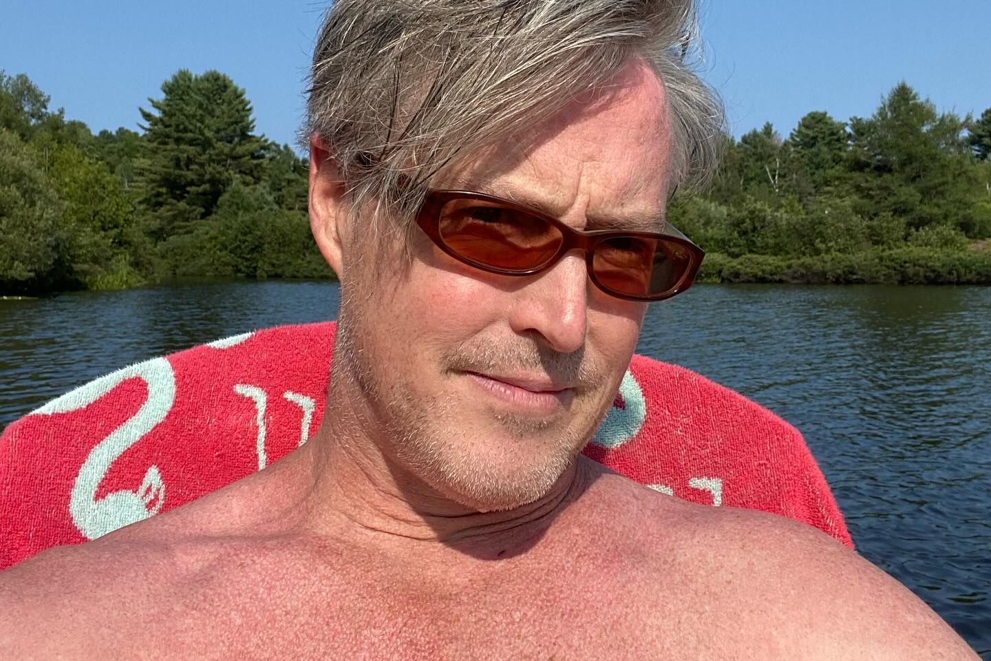 夏克立以自己是「不停被虐待的受害者」，並稱「我生命的毀滅似乎永遠不會結束」來撇清自己沒有私訊性邀約雇用的前女移工。（翻攝臉書