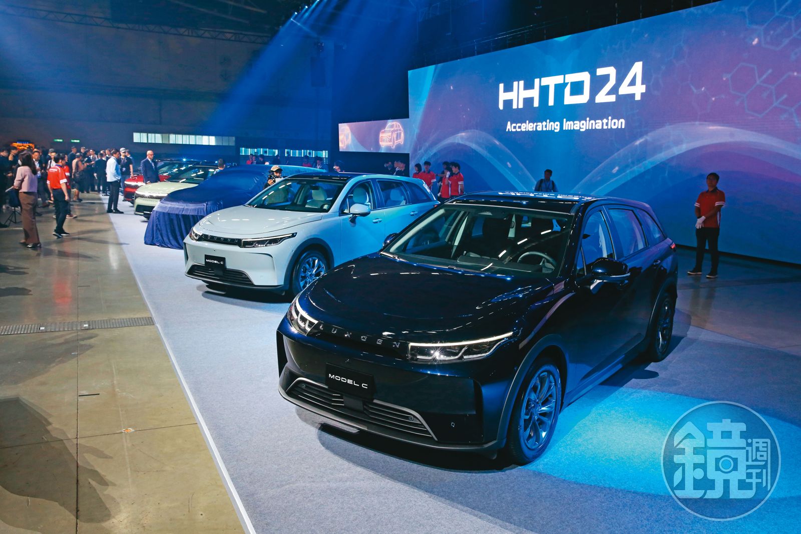 鴻海5年內，開發了8款電動車型，在去年鴻海科技日一字排開。