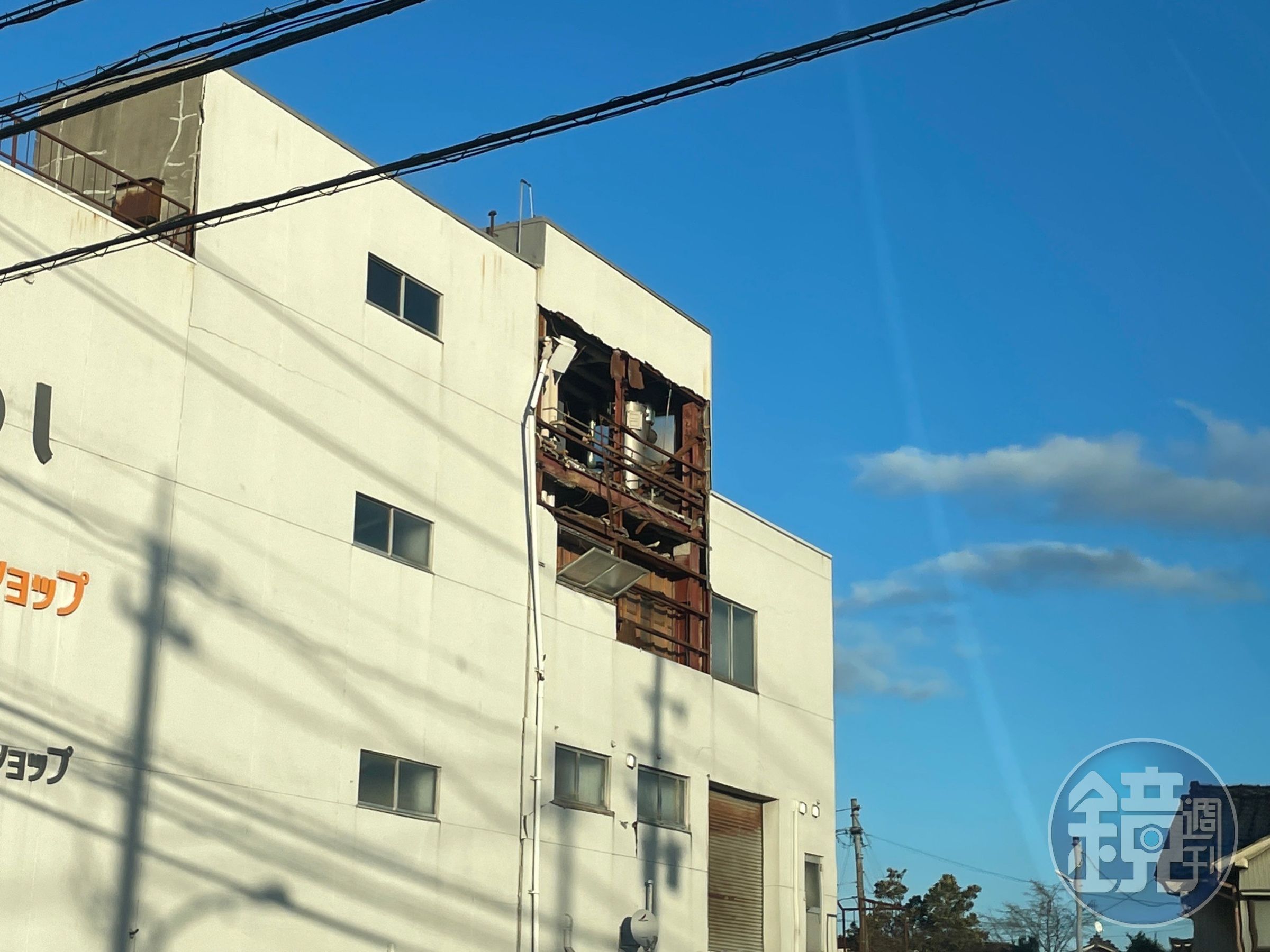 七尾市區的房舍建物崩塌掉落。