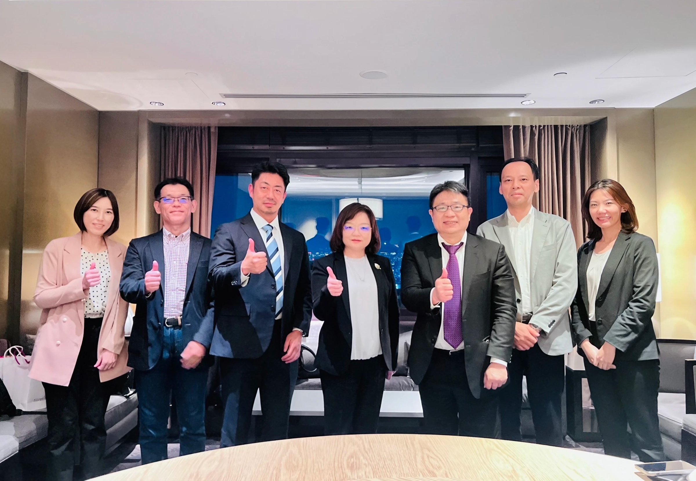 保瑞藥業旗下的保瑞聯邦與日本塩野義健康保健株式會社簽訂合作協議,取得塩野義保健所有保健食品與OTC系列台灣獨家代理權。(保瑞提供)