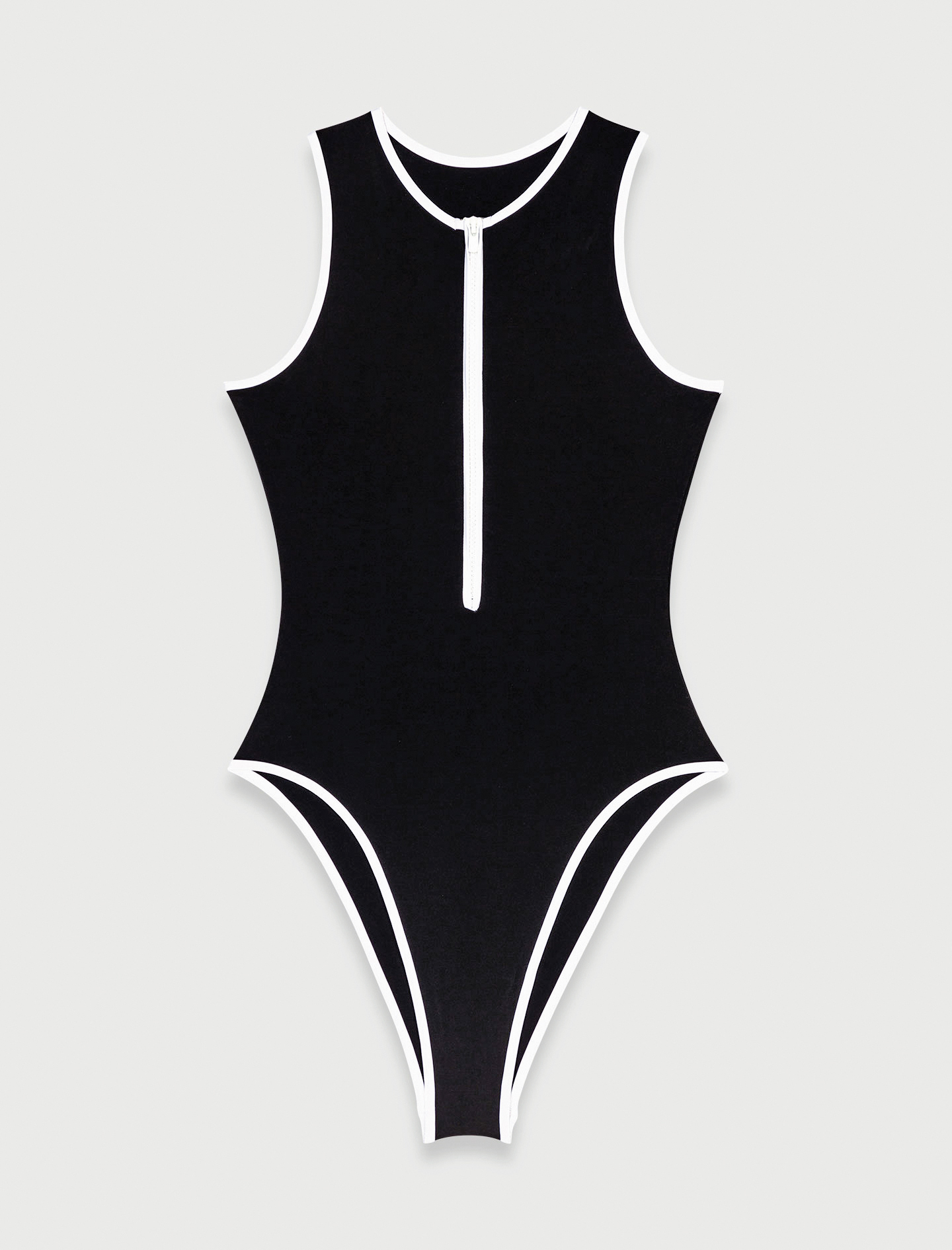 拉鍊運動連身服。NT$7,690(Maje提供)