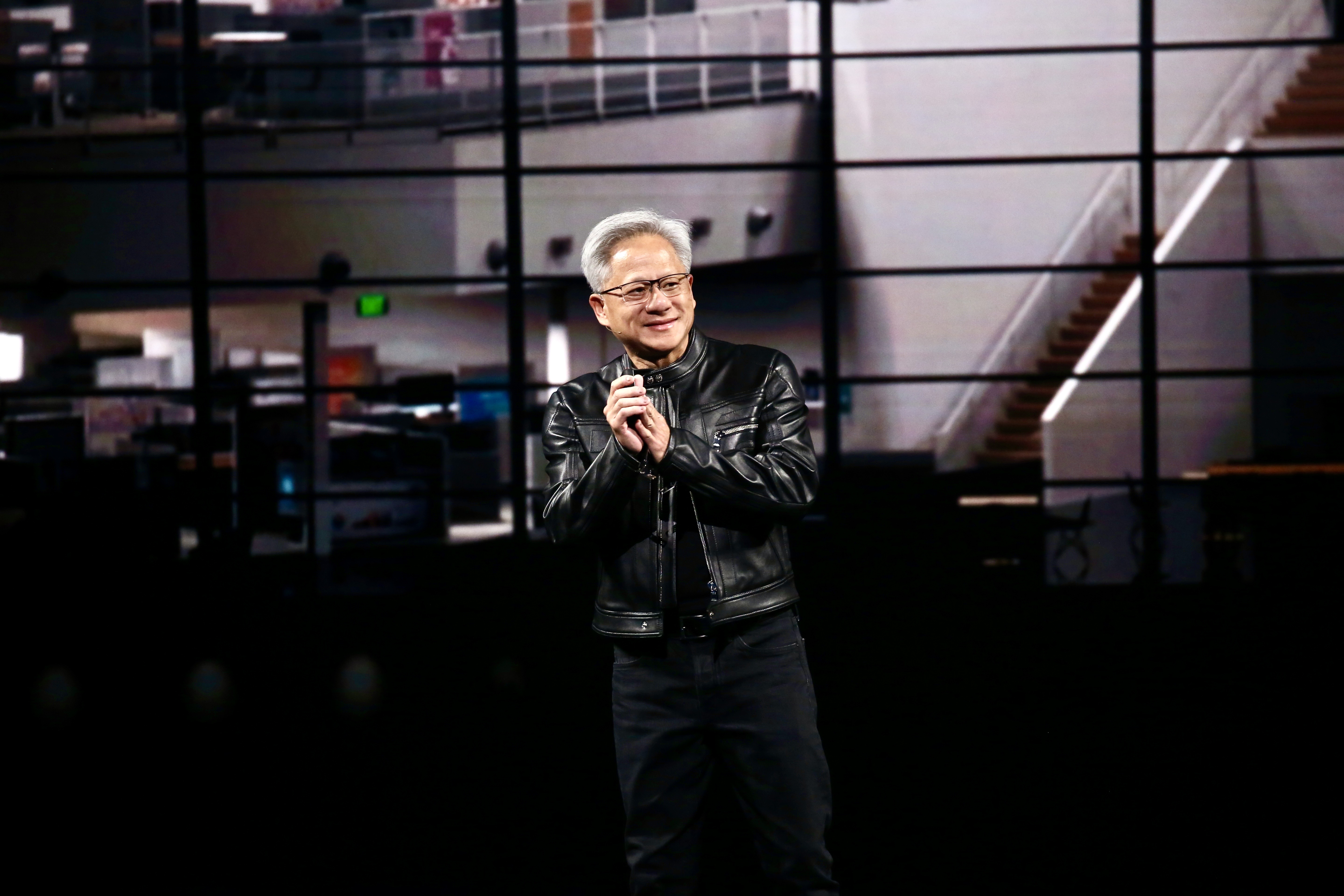 黃仁勳揭曉輝達台灣總部選址。（鏡報新聞網提供）