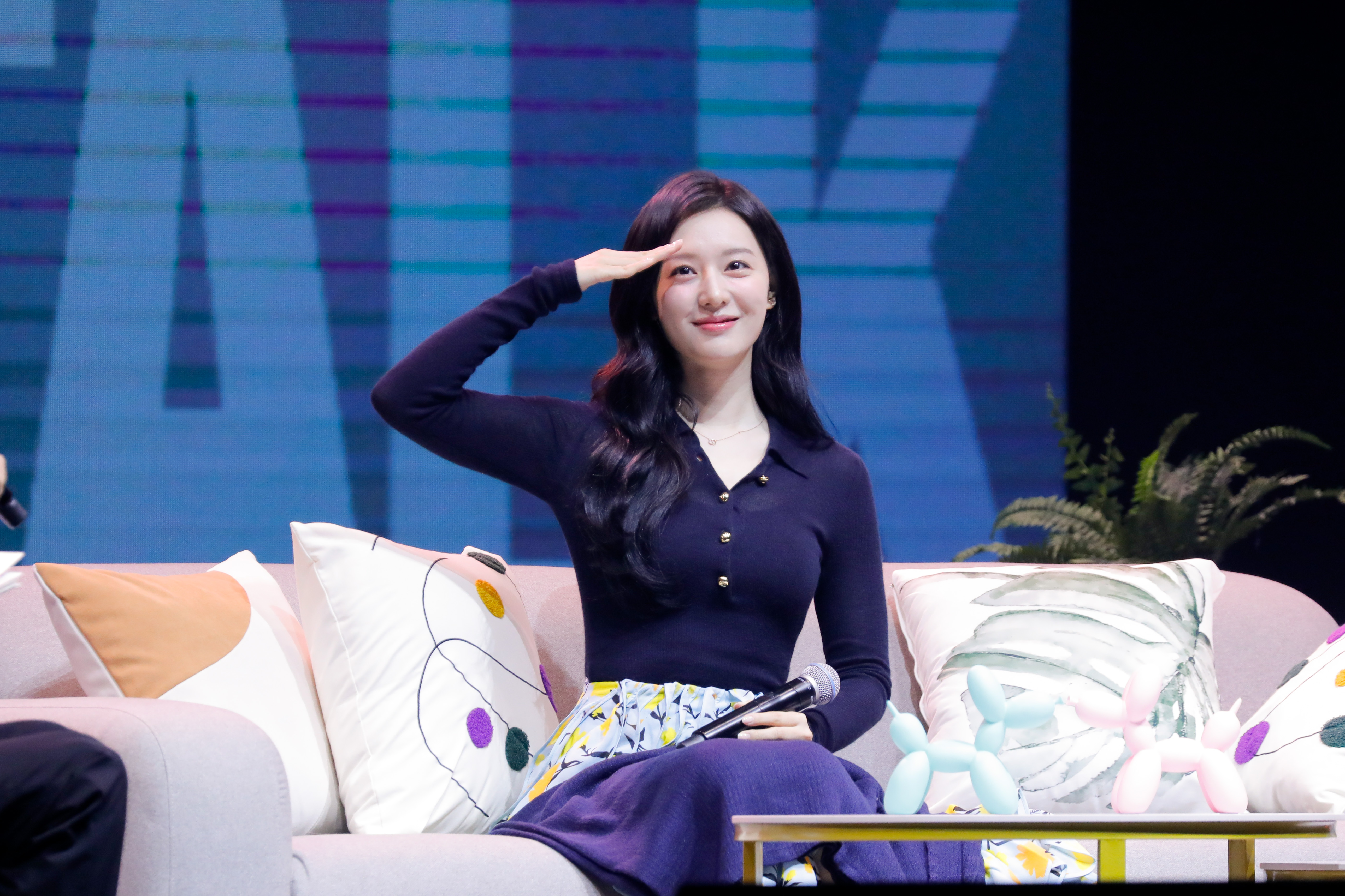 韓星金智媛在台第一次舉辦粉絲見面會，與粉絲分享拍攝《太陽的後裔》點點滴滴。