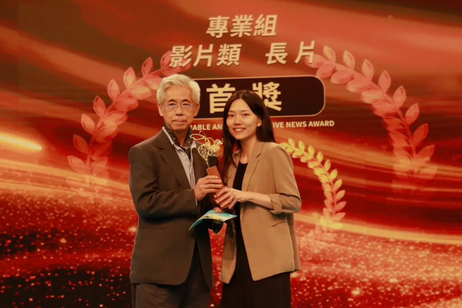 鏡電視再傳捷報!《烏克蘭 刃與韌》奪永續報導獎首獎 連4年拿下最大獎