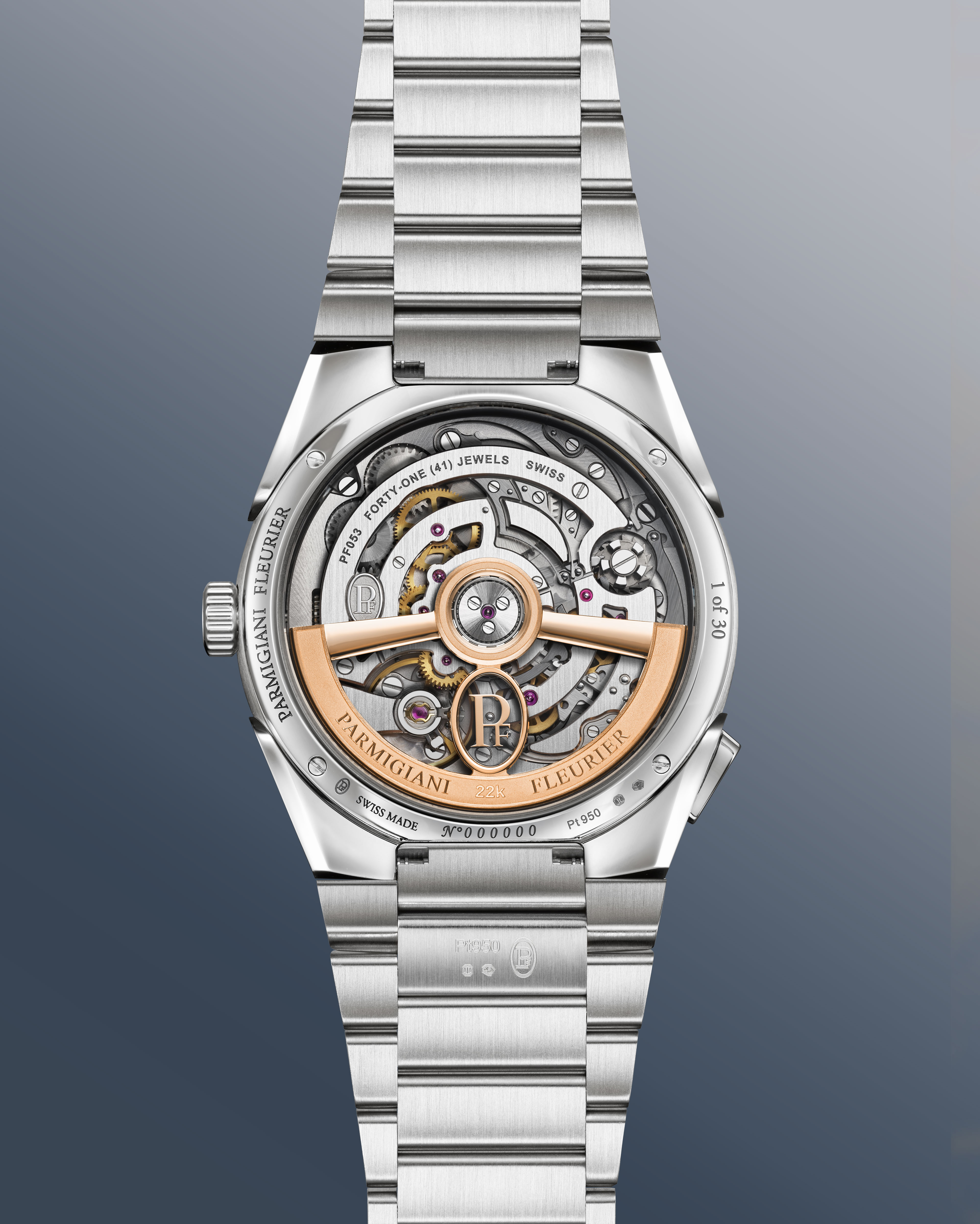 Tonda PF GMT Rattrapante裝載的是PF051自動上鍊機芯。