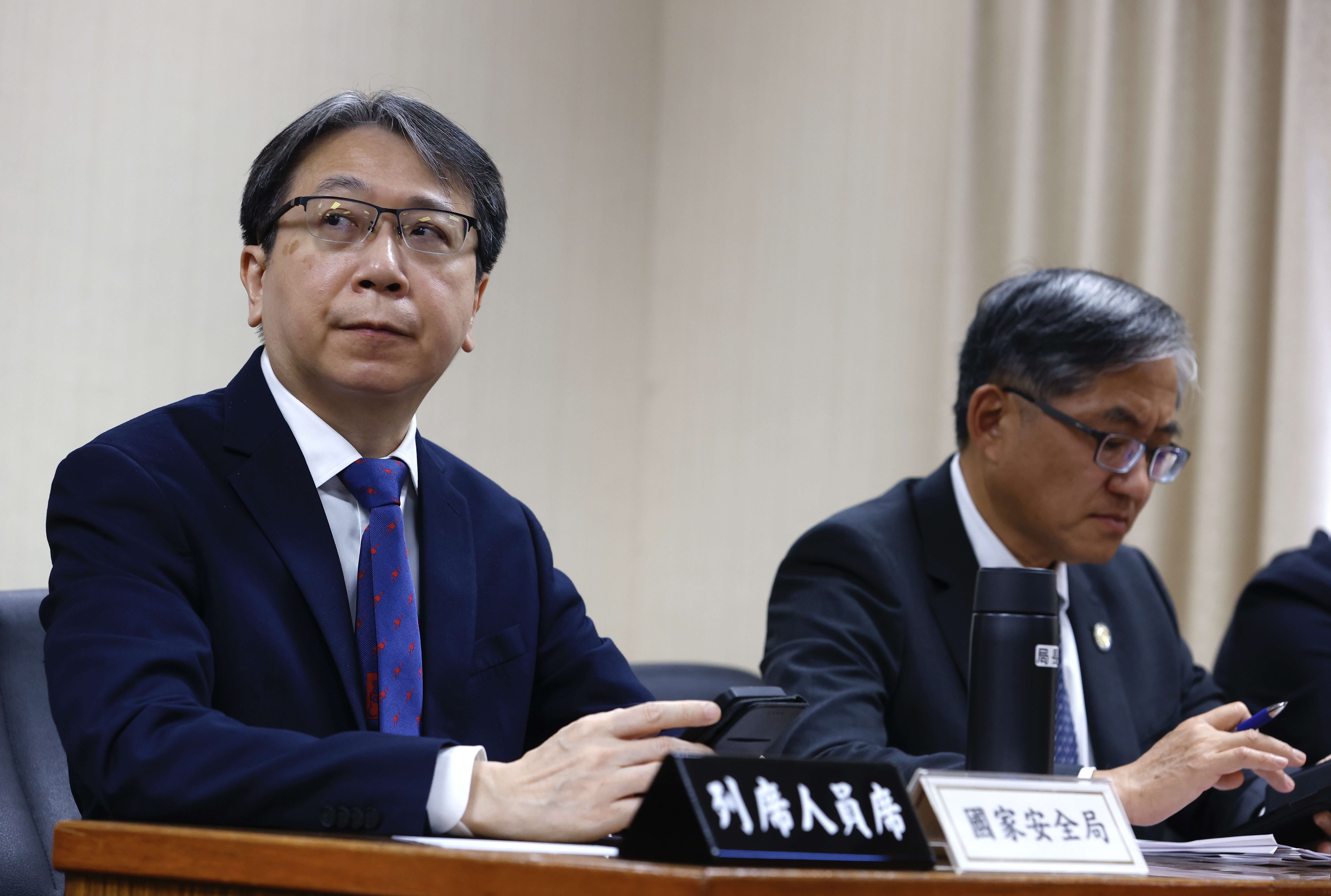 國安局長蔡明彥今（4日）表示，中國扣押我國漁船舉動不尋常。