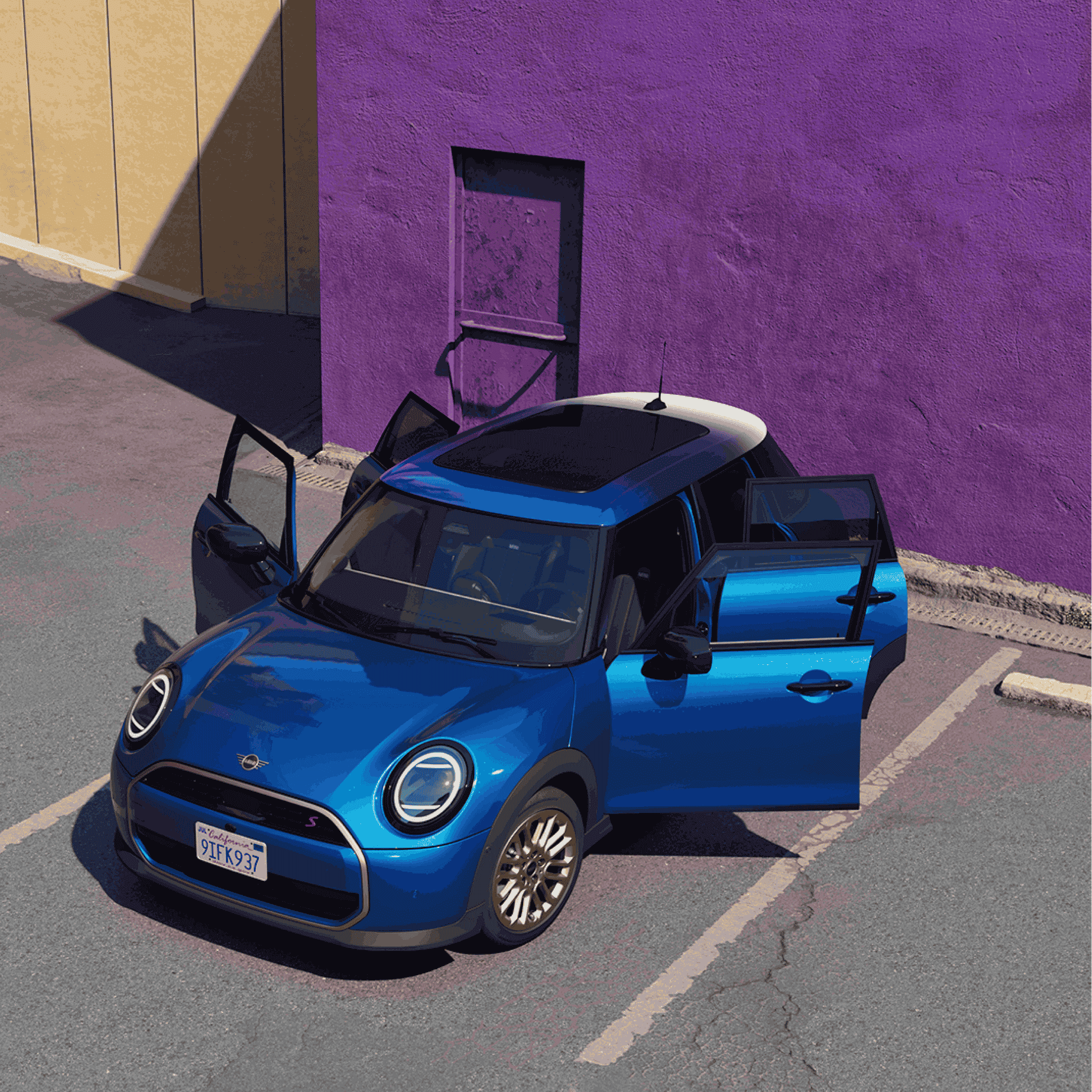 【新車登場】不只駕馭快感，空間也翻倍？全新MINI Cooper五門掀背讓你每天都像在開派對！