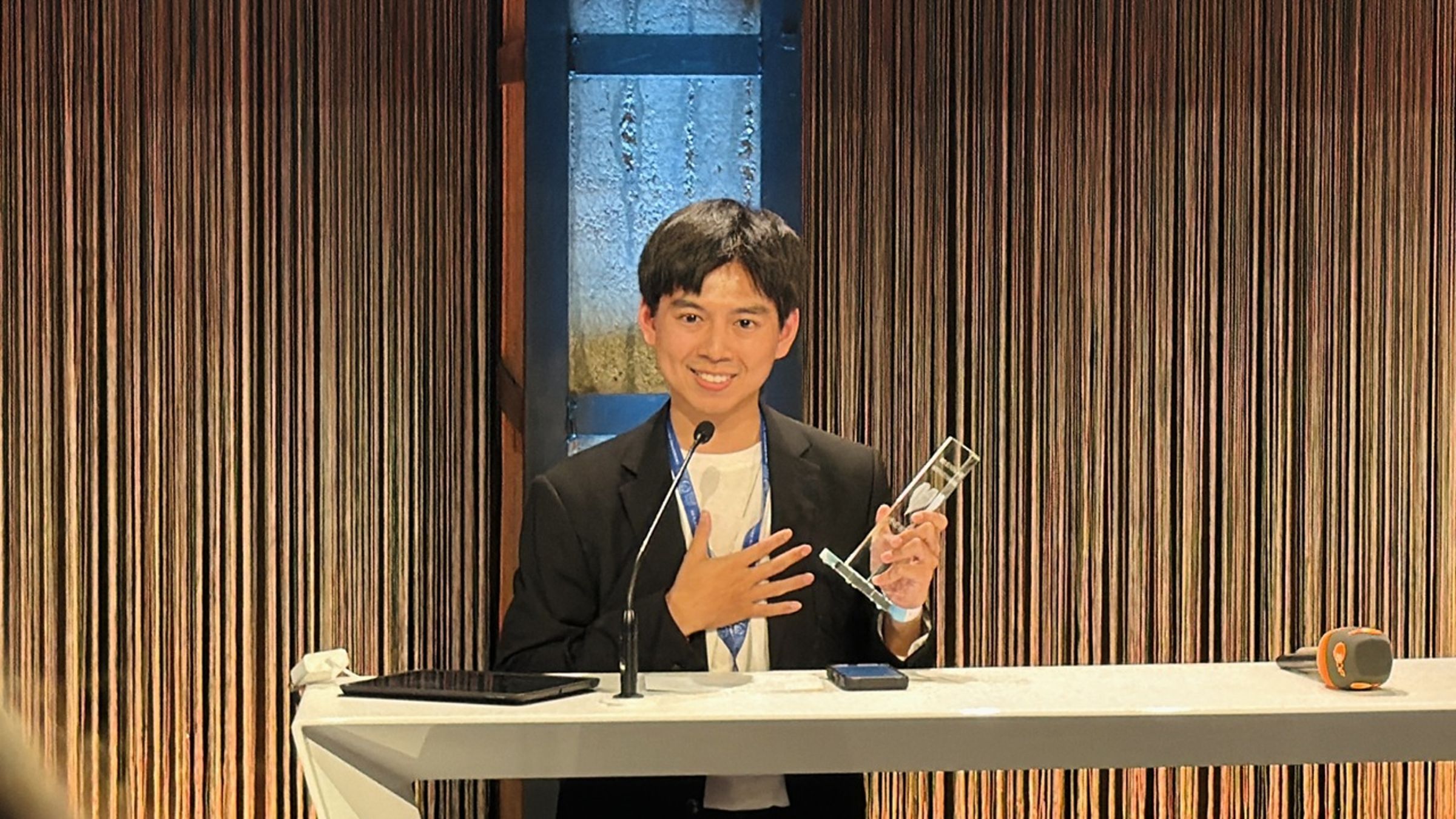 《小房革命》楊宗樺導演獲得「7至10歲劇情類獎」、「Heart Prize」。(公視提供)