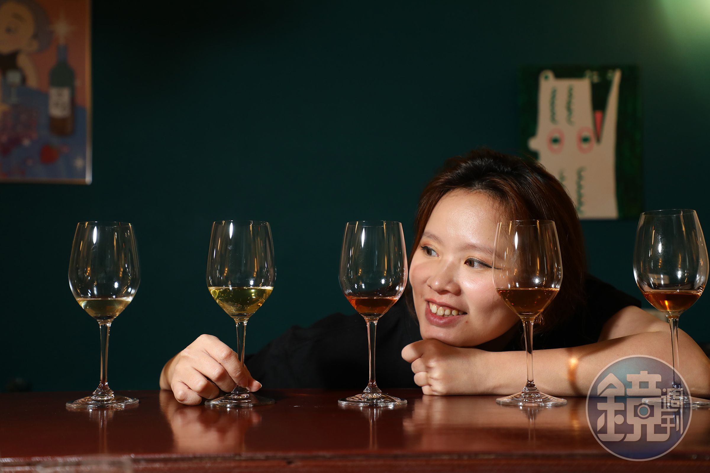 「雪莉Wine Only」的老闆雪莉說:「我希望大家喝葡萄酒時,不要有太多刻板印象,把自己當成一張白紙,去感受,喜歡或不喜歡,都很重要。了解不喜歡什麼,才能找到真正喜歡的。」