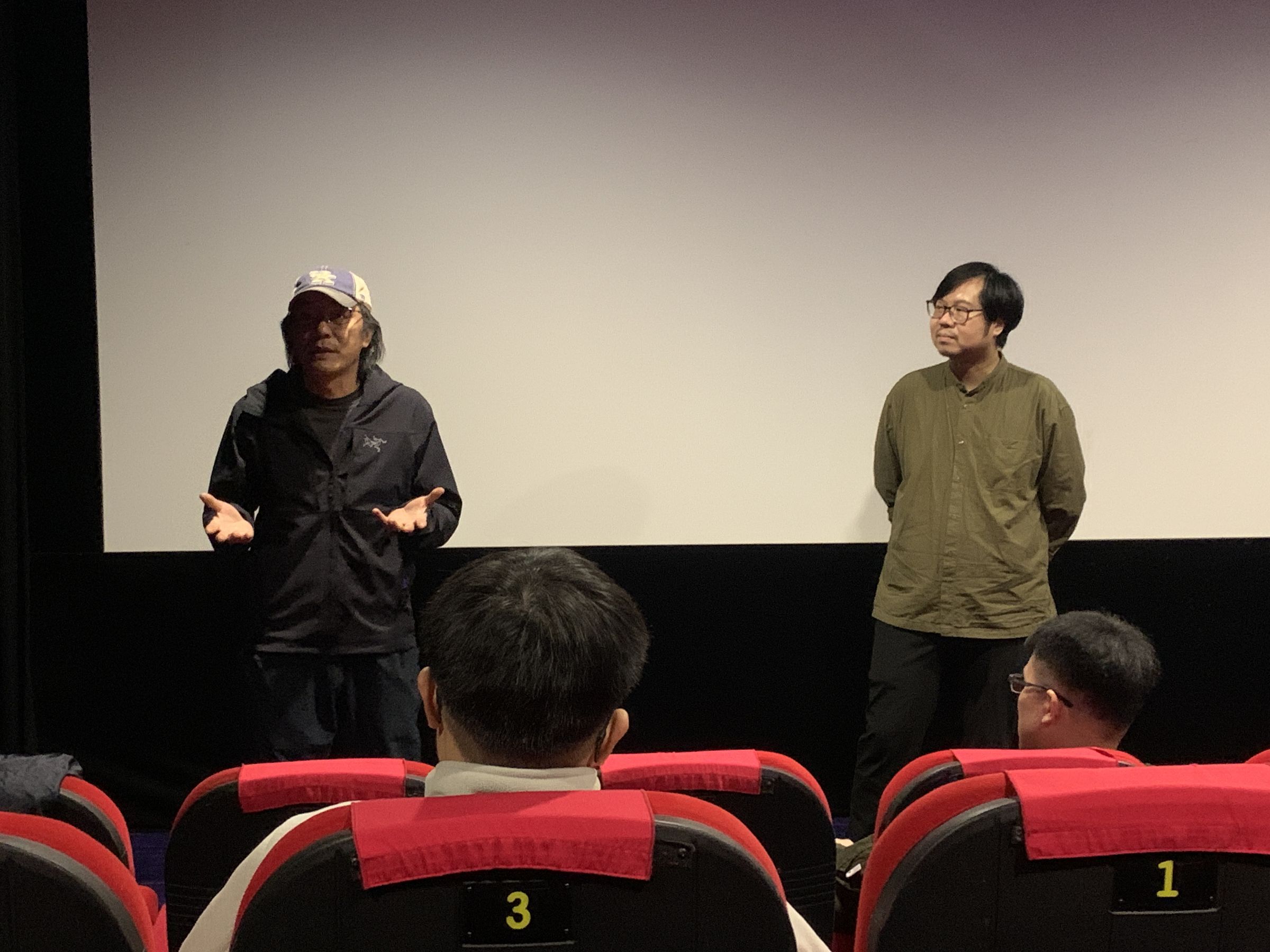 平時稀少出席電影宣傳的戴立忍,難得參加映後QA,分享對於新加坡的觀感。(飛望影像提供)
